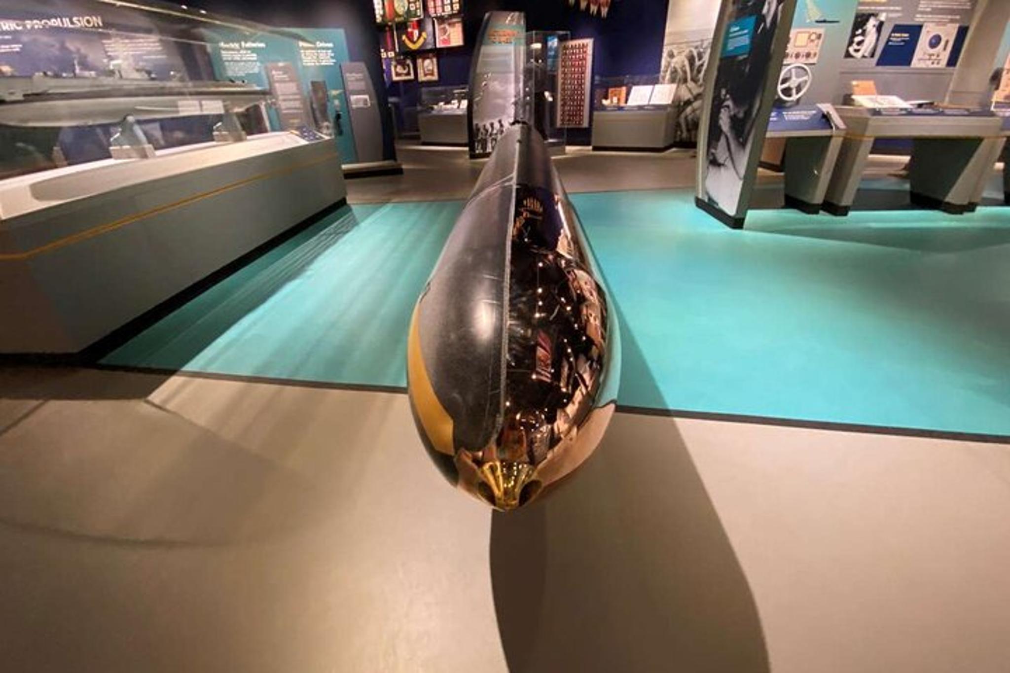 Honolulu Pearl Harbor and City Private Tour 7 hr - Image 3