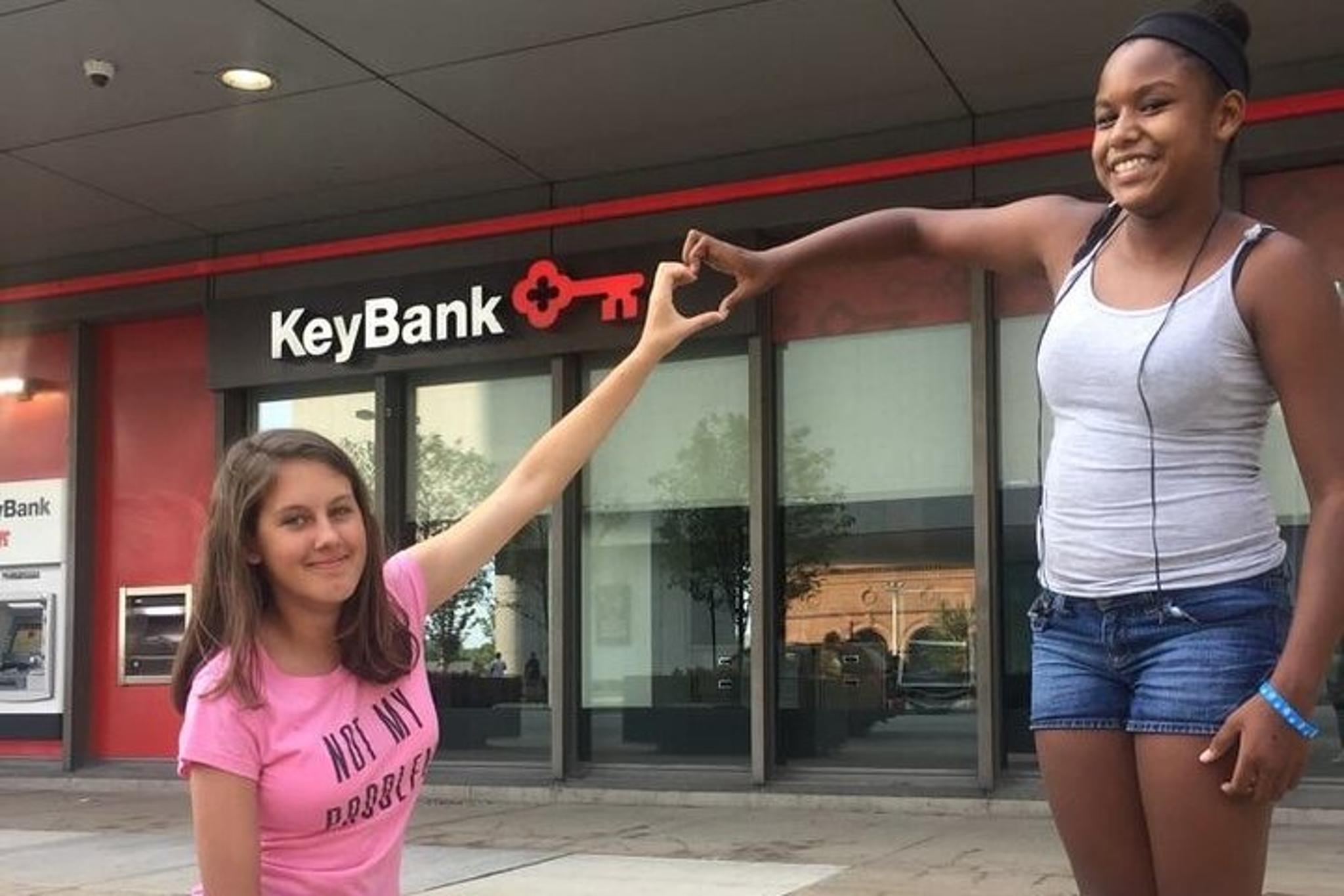 Toledo Scavenger Hunt Zombie Adventure 1 hr