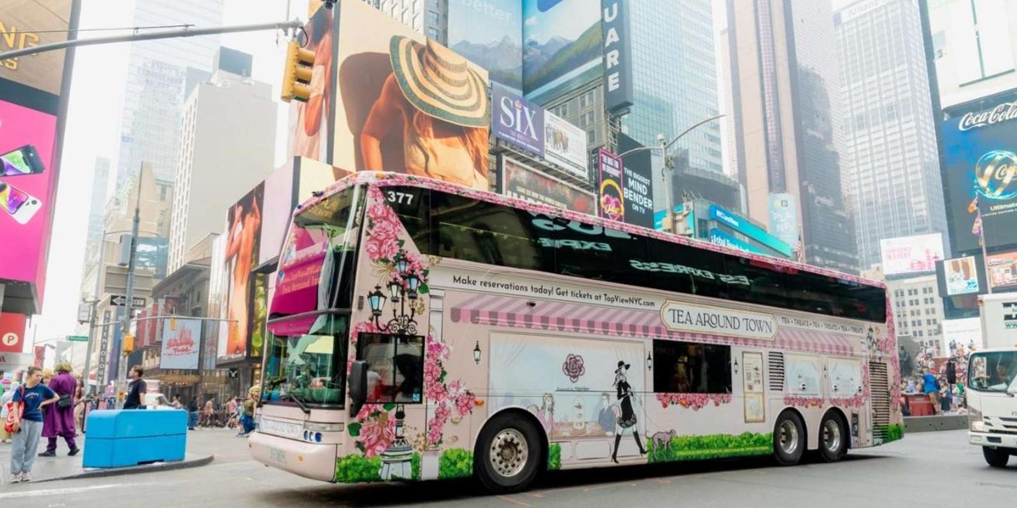 New York City Tea Bus Tour with Live Entertainment