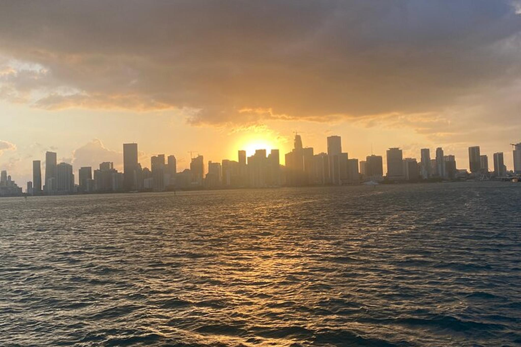 Miami Skyline Happy Hour Cruise - Image 6