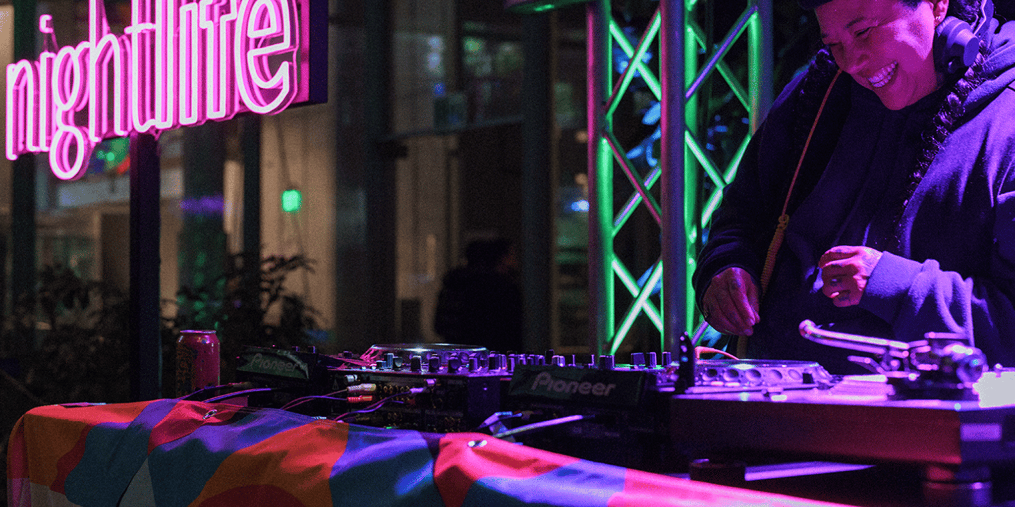 San Francisco NightLife at California Academy of Sciences - Image 2