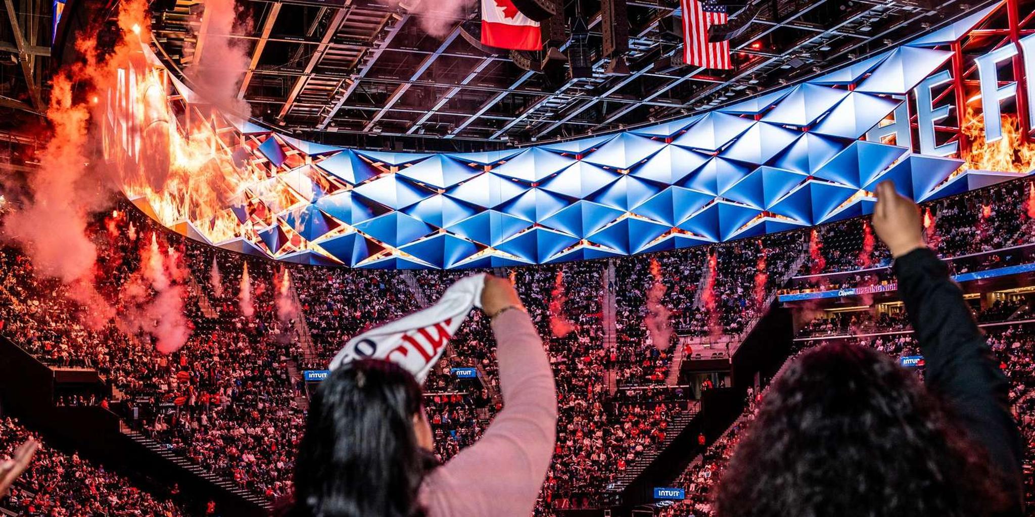 Los Angeles Clippers NBA Basketball Game - Image 4