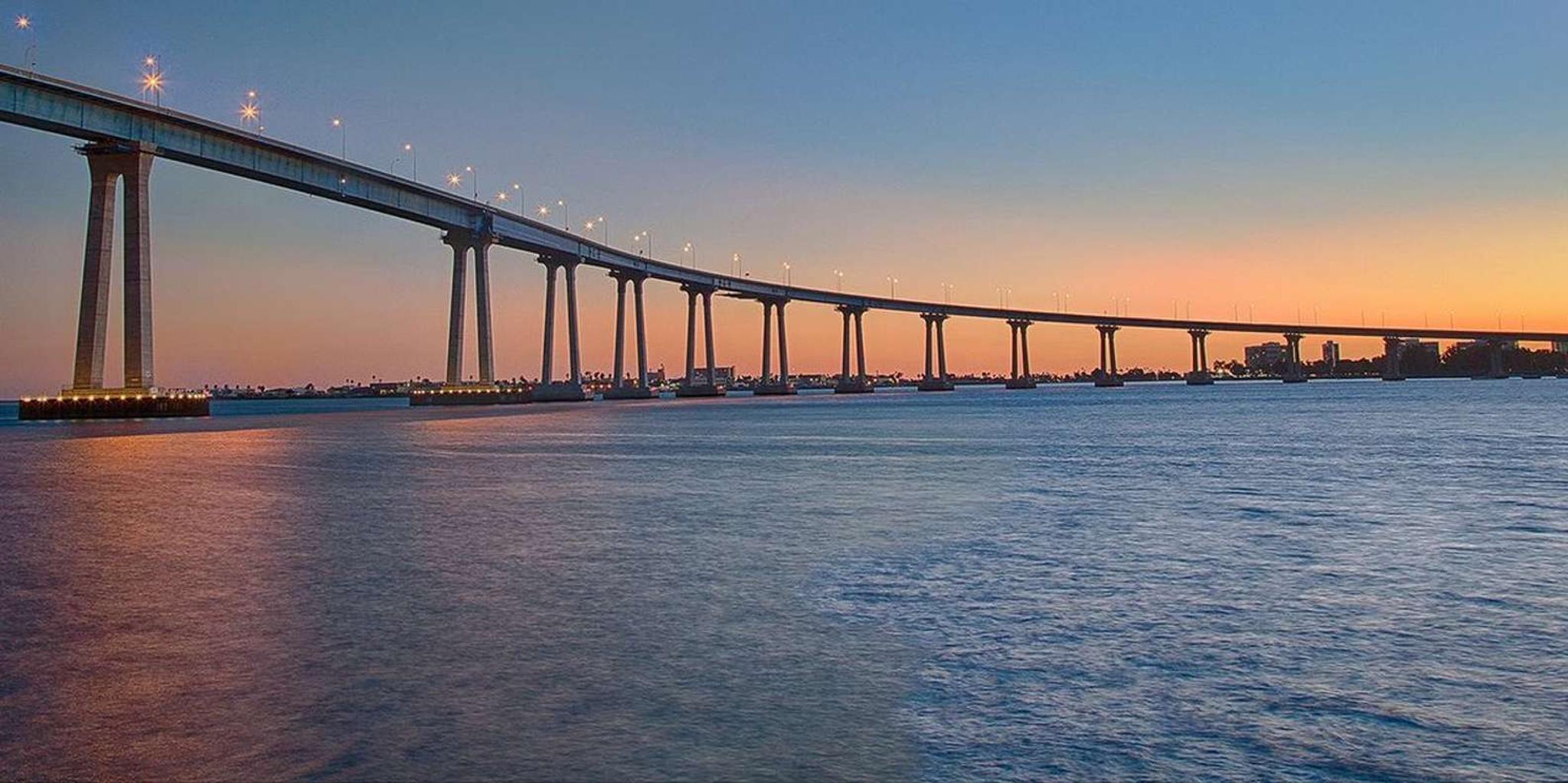 San Diego Dinner Buffet Cruise - Image 5