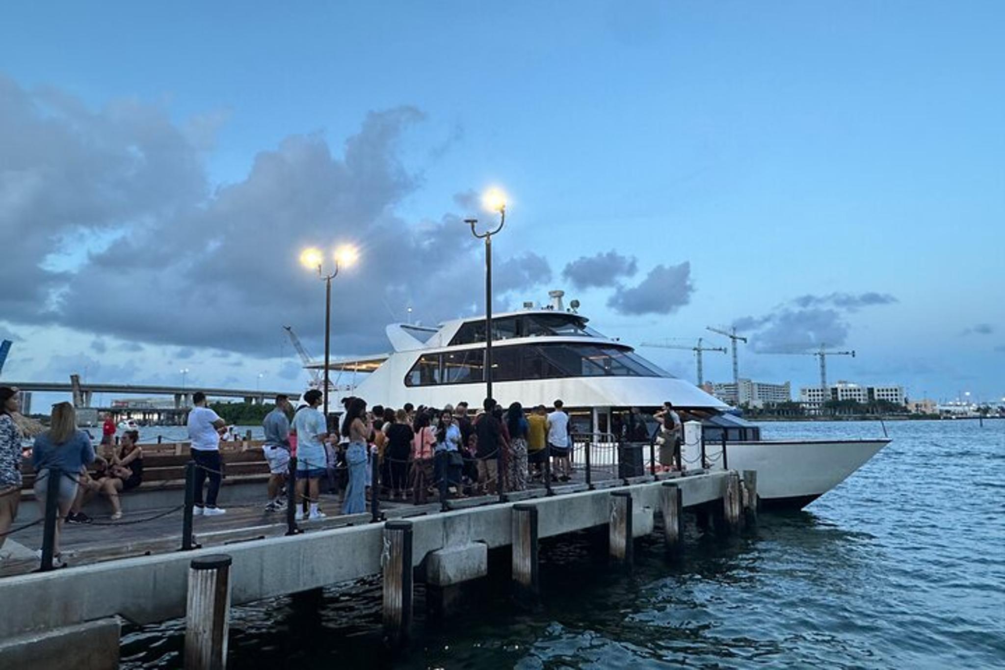 Miami Boat Party with Millionaire Home Views - Image 3