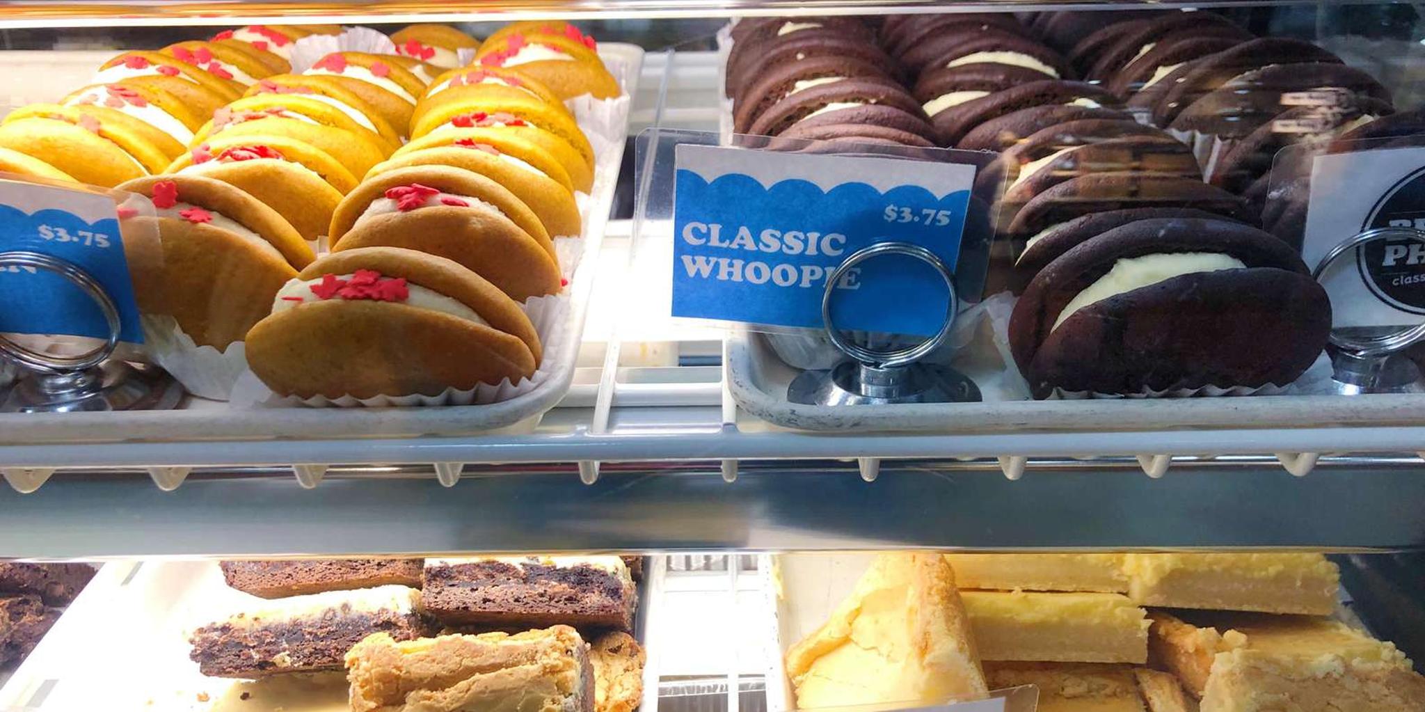 Philadelphia Shopping and Food Walking Tour - Image 6