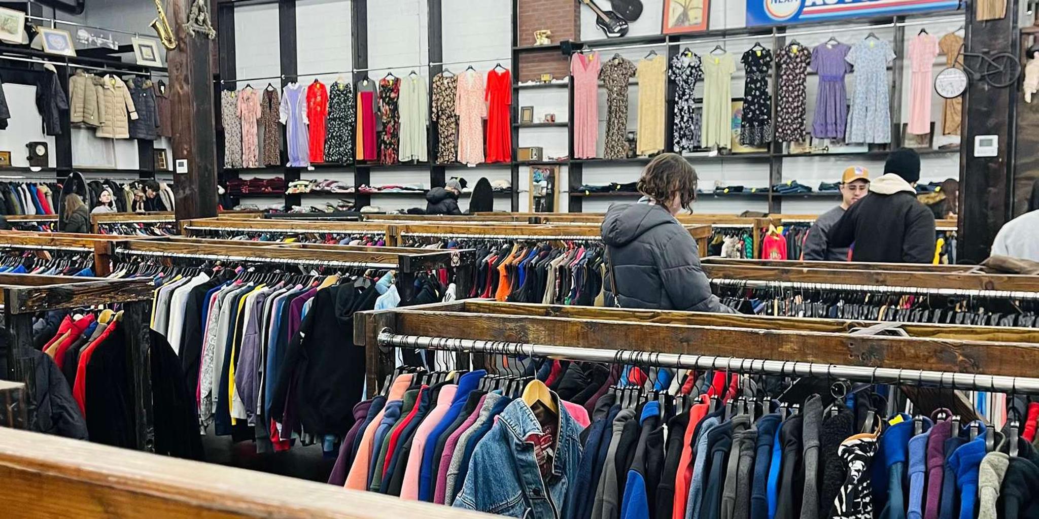 New York City Brooklyn Thrifting Tour - Image 3