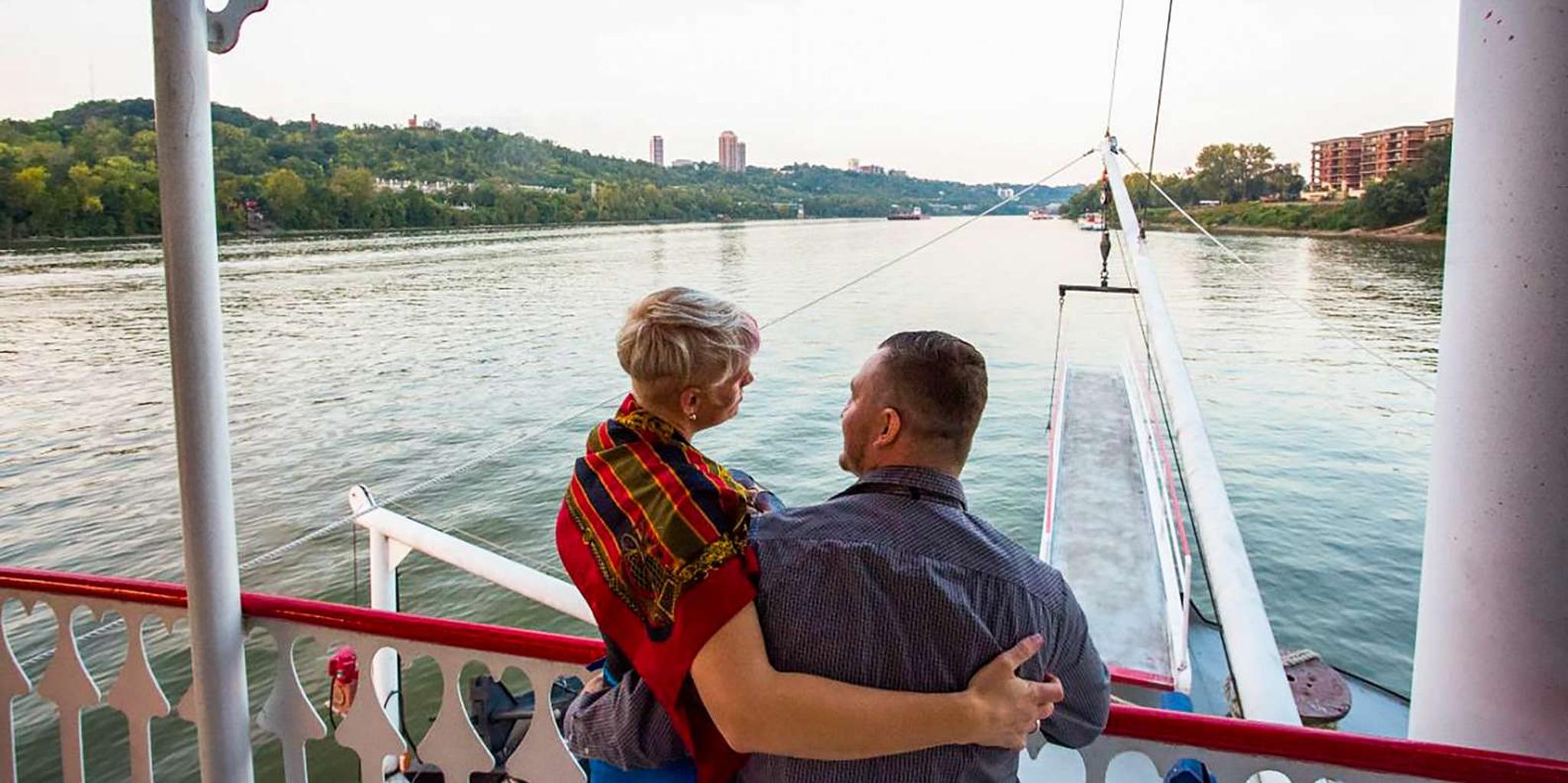 Cincinnati Sunset Sightseeing Cruise - Image 4