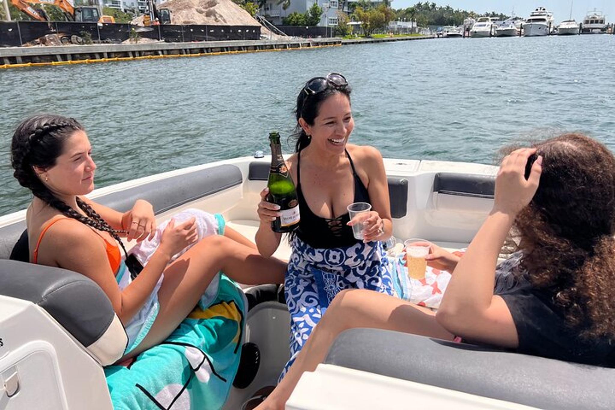 Miami Boat Tour with Snorkeling and Dolphin Spotting - Image 6