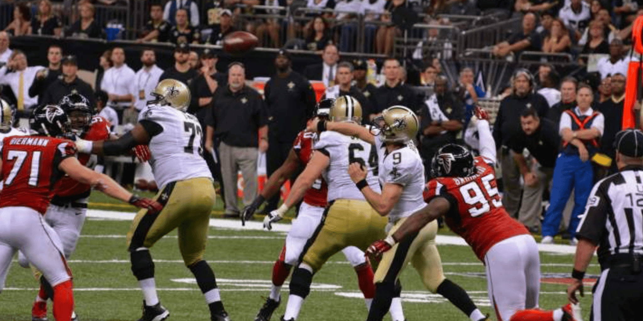 New Orleans Saints Football Game at Caesars Superdome - Image 4