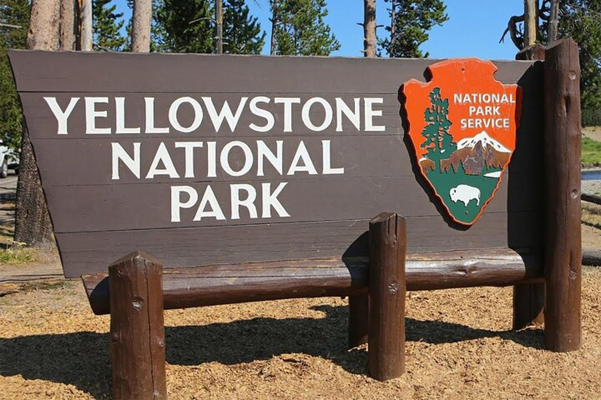 Salt Lake City Yellowstone and Grand Teton 3-Day Tour - Image 2