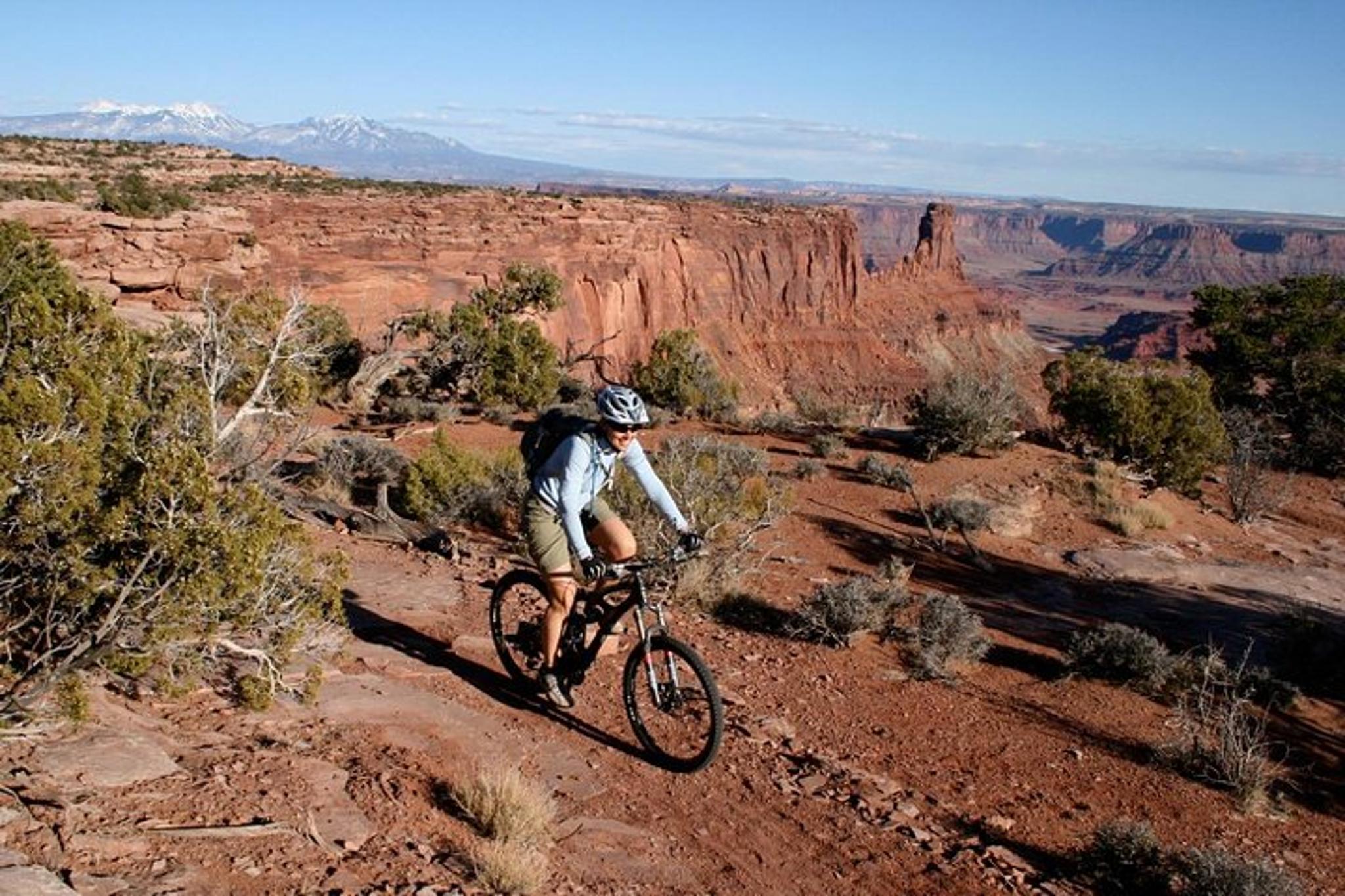 Moab Mountain Biking Tour Intermediate 4 hr - Image 1