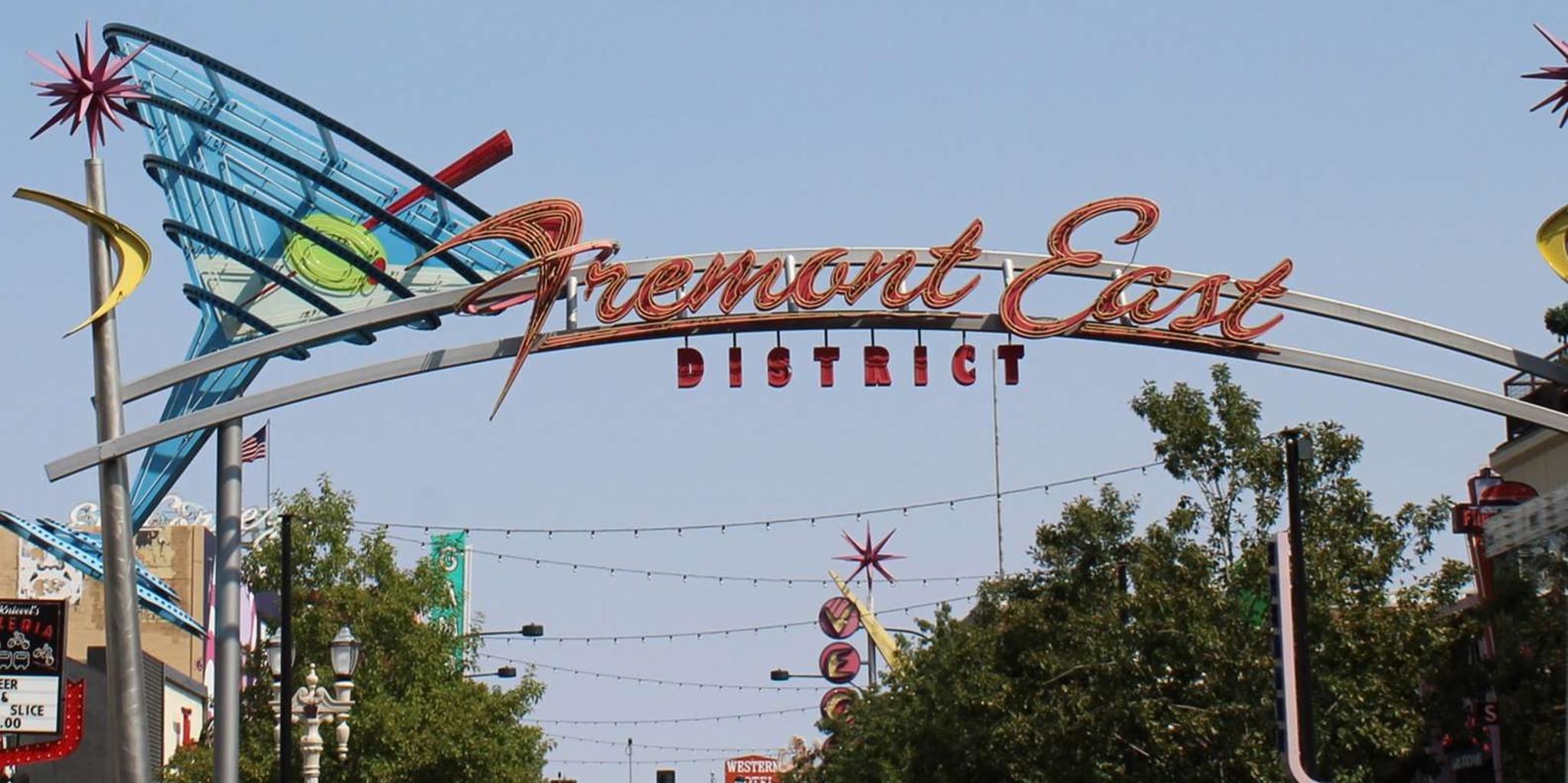 Las Vegas Fremont Street Walking Tour - Image 2