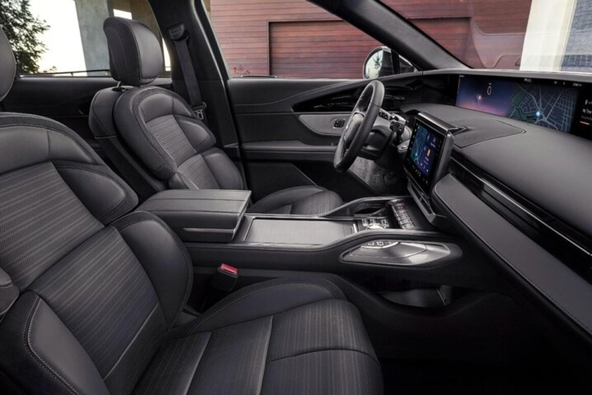 Chicago Airport Sedan Transfer - Image 3