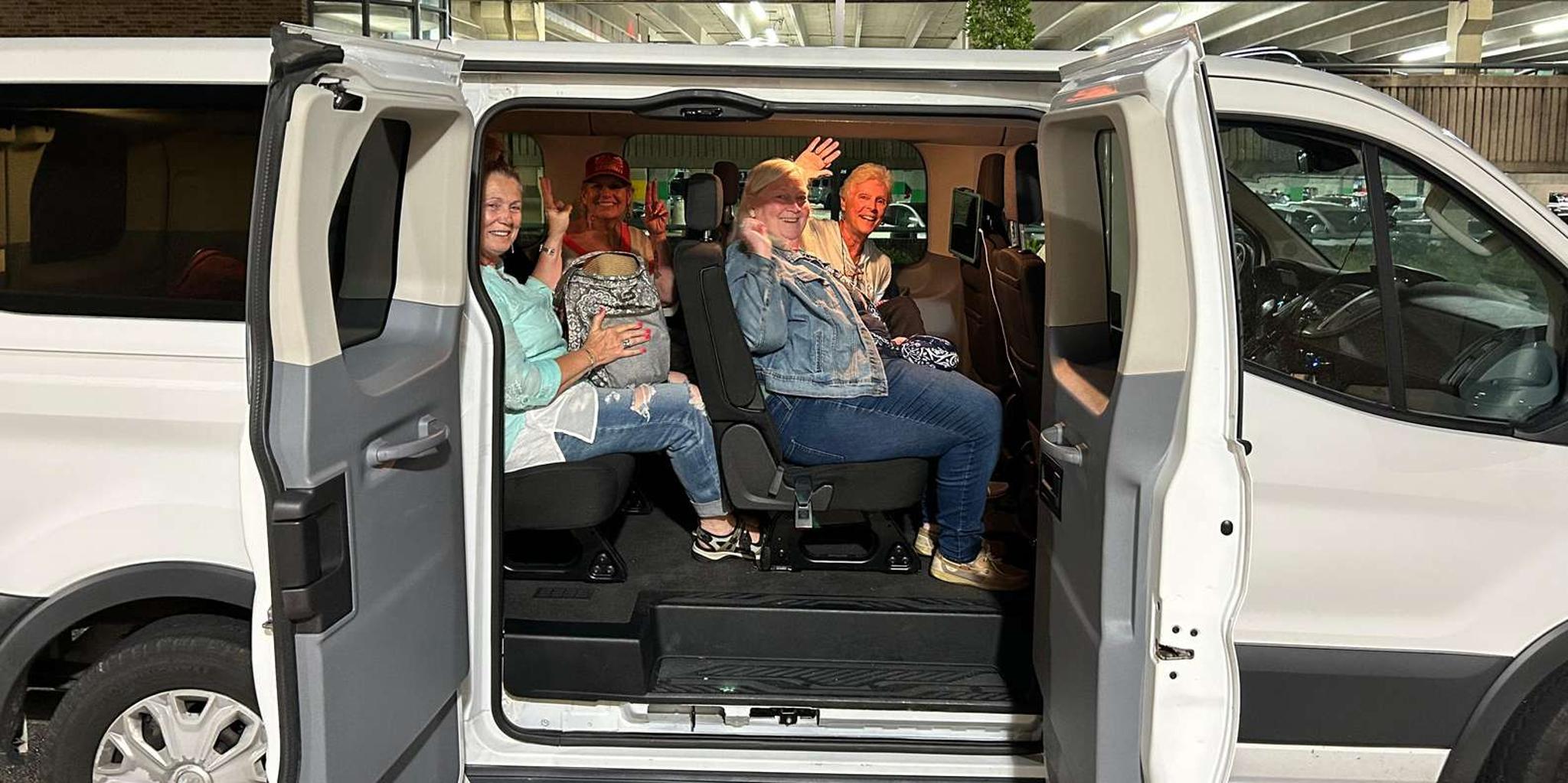 Pigeon Forge Holiday Lights Tour - Image 4