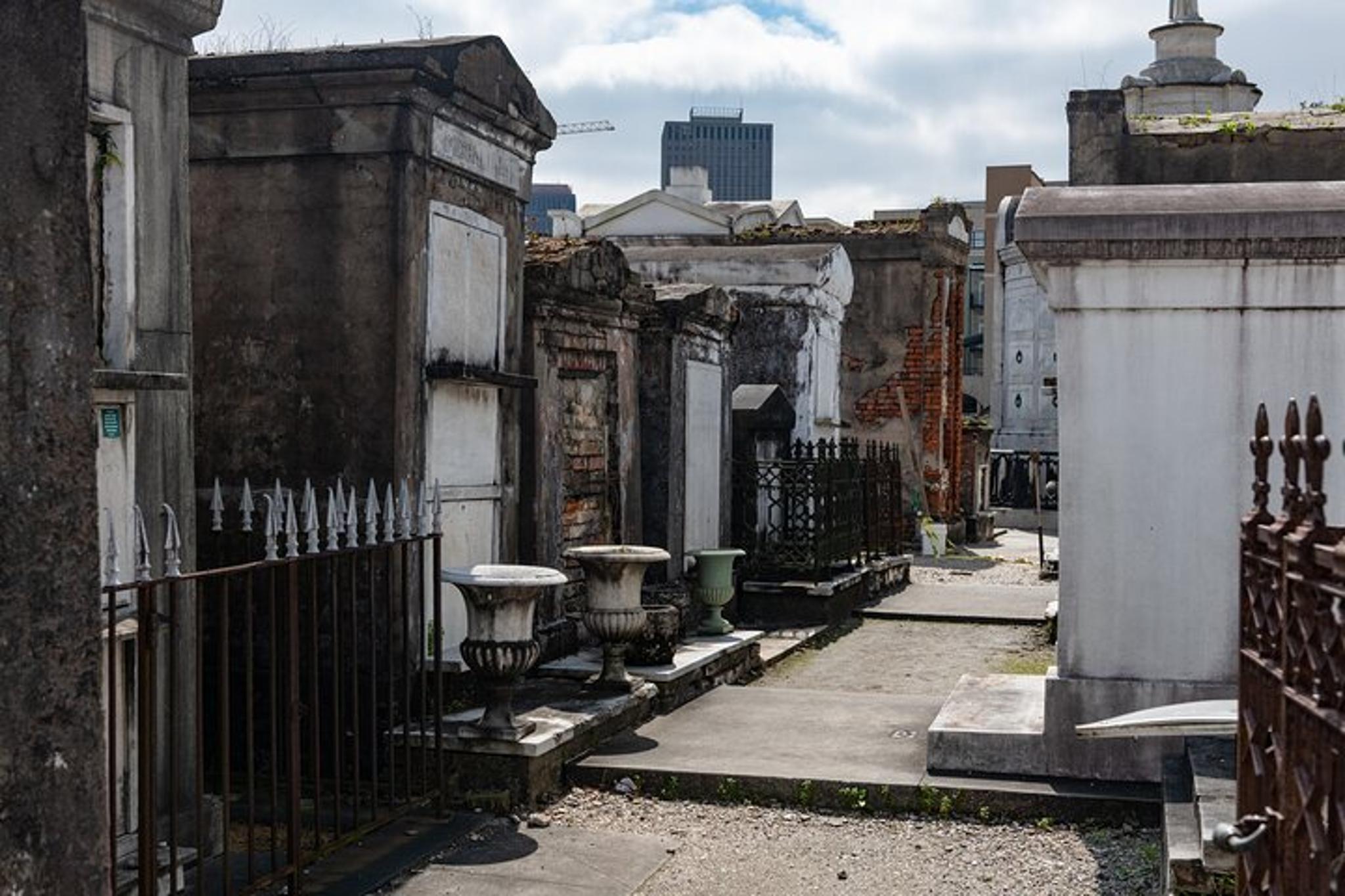 New Orleans Cemetery Audio Tour - Image 4