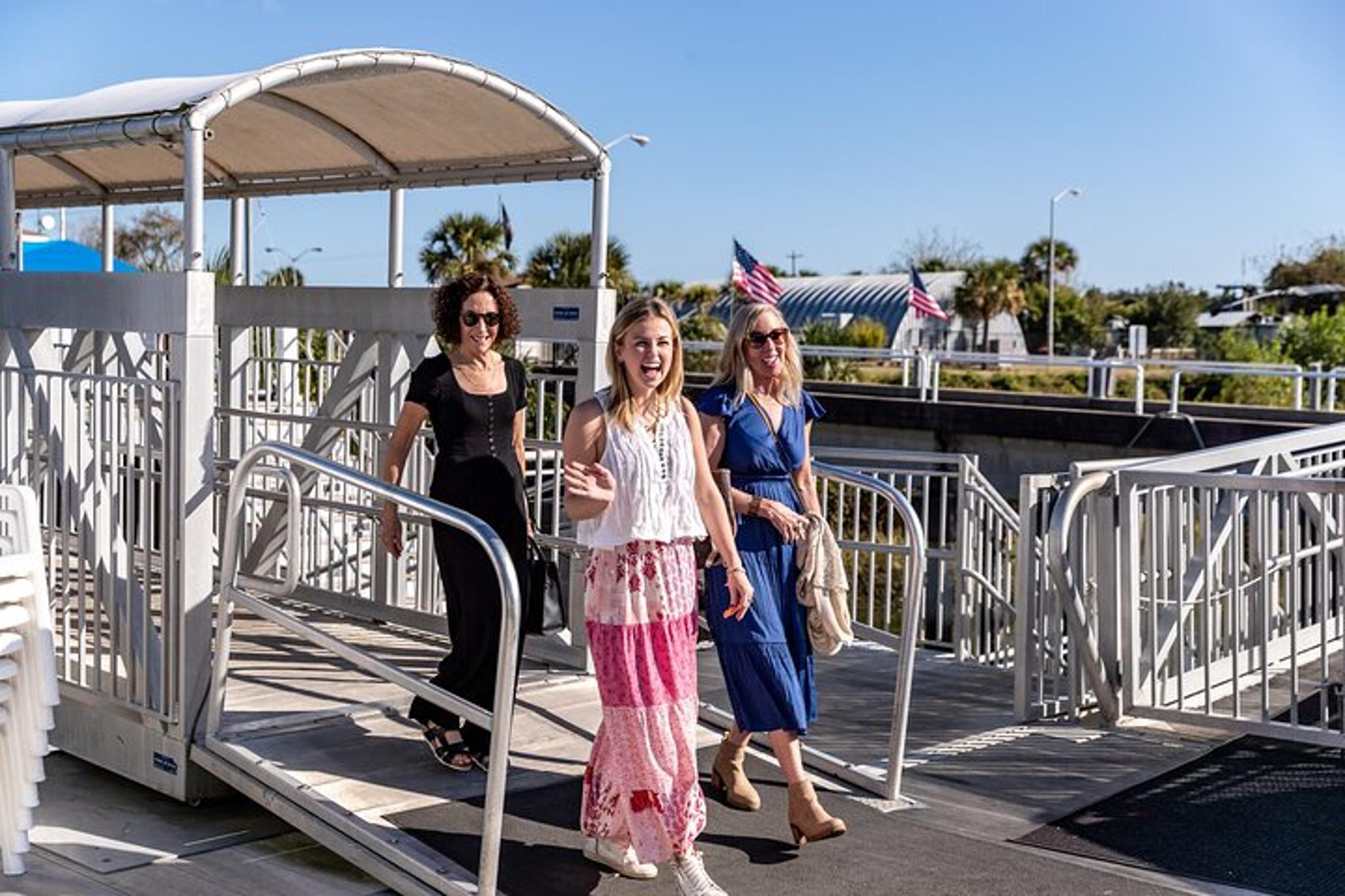 Charleston Harbor Cruise with Live Narration 1.5 hr - Image 3