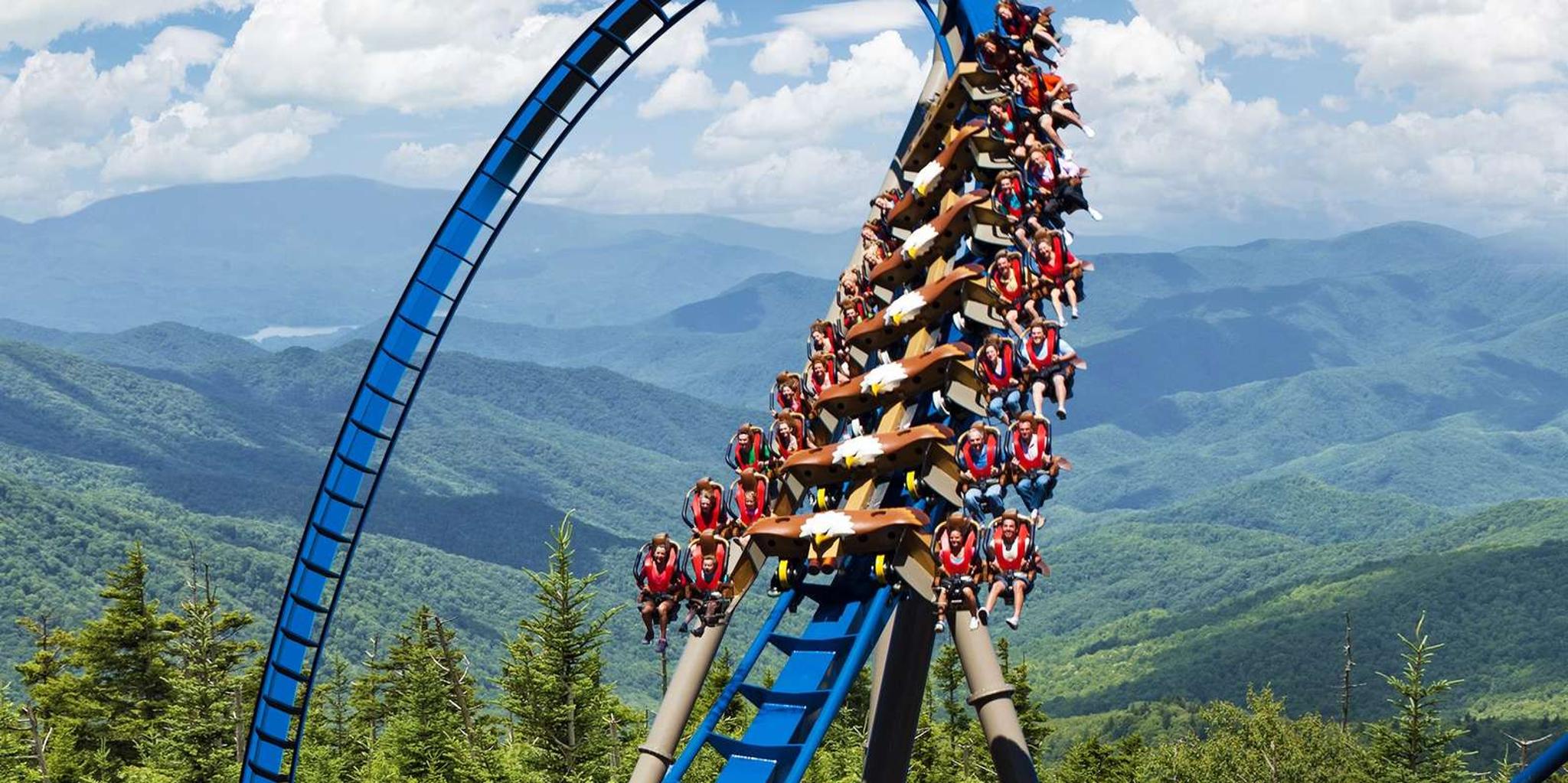 Pigeon Forge Dollywood & Splash Country Combo Ticket