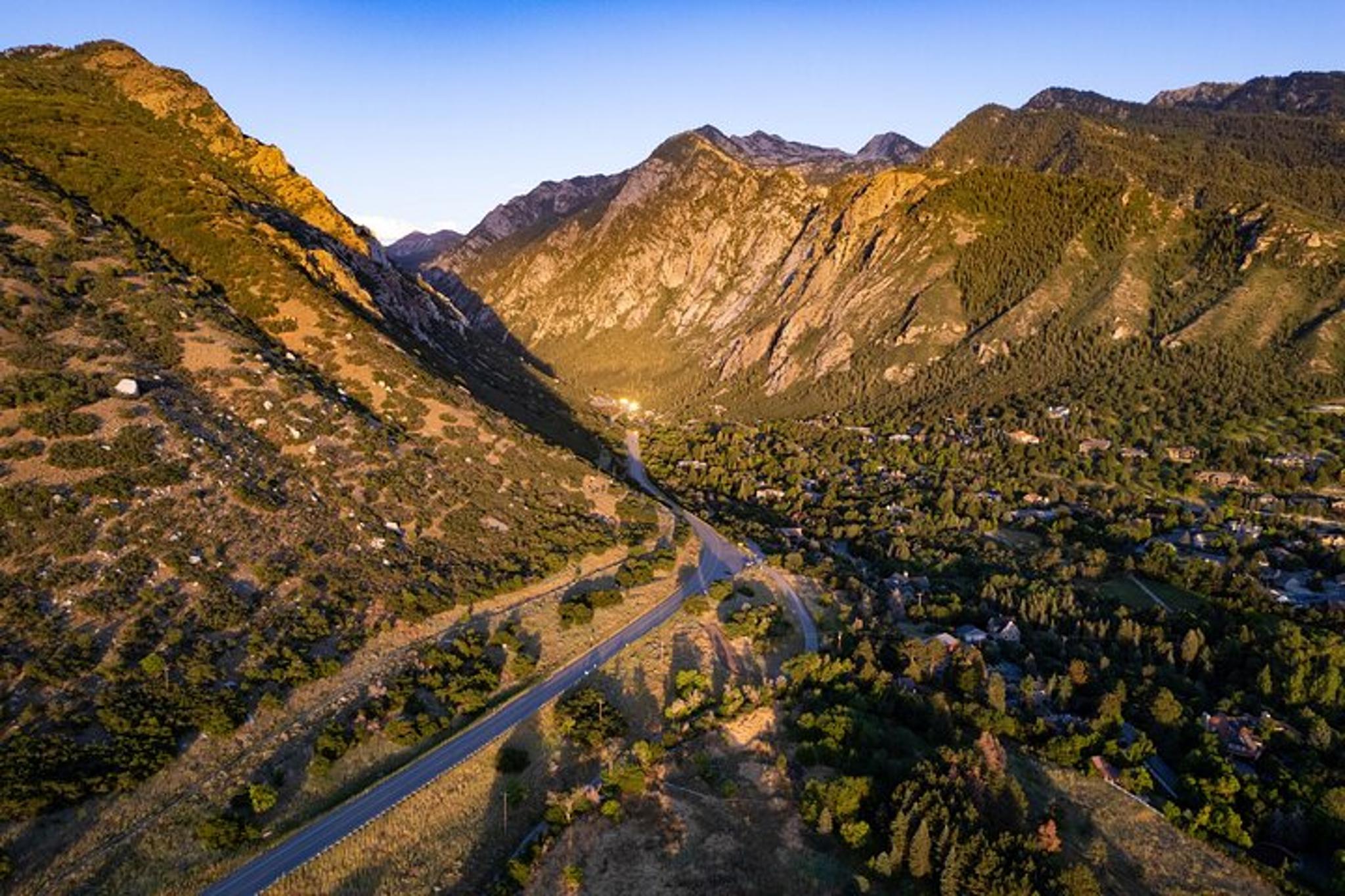 Salt Lake City Scenic Canyon Drive - Image 5