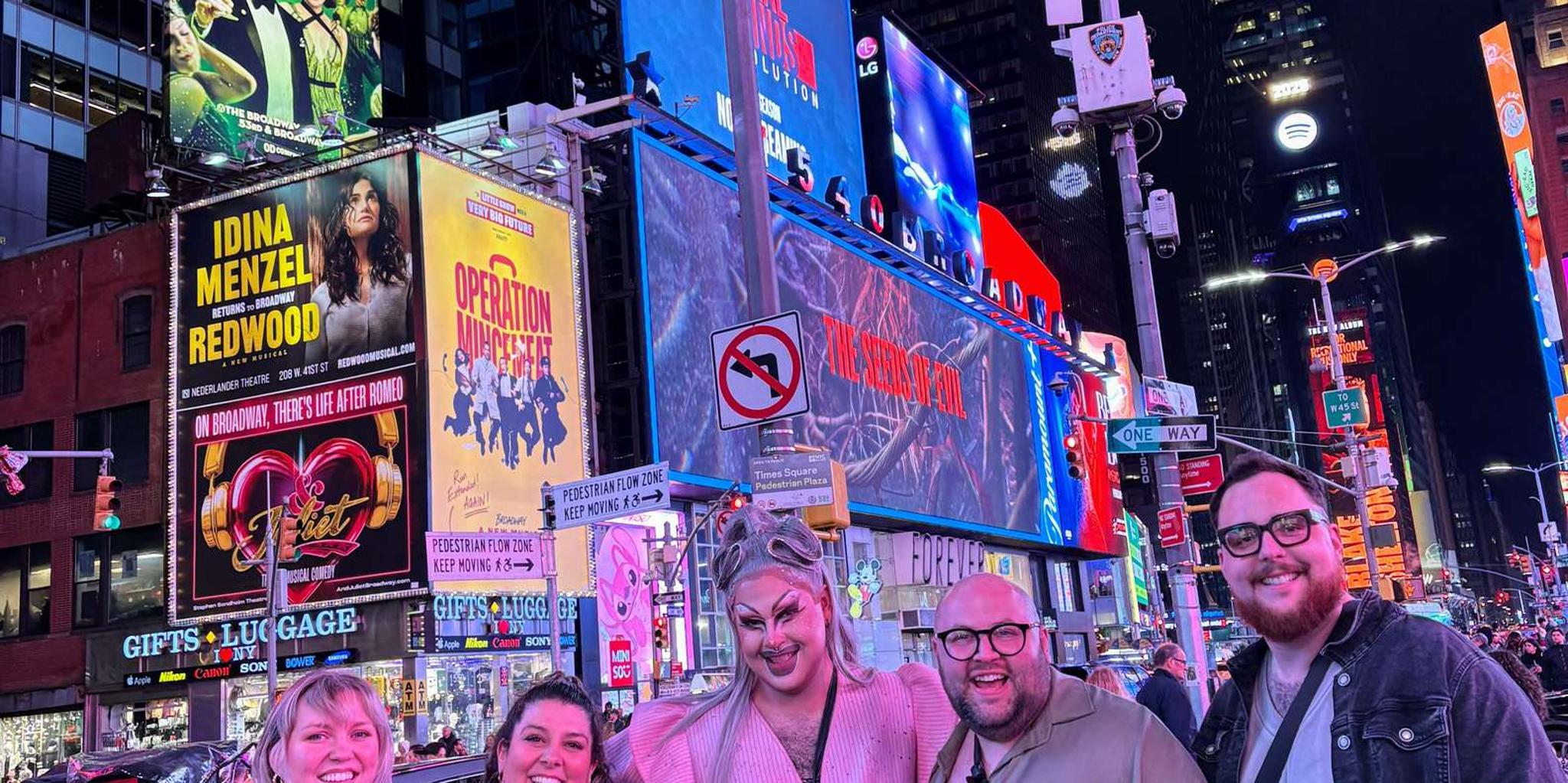 New York City Drag Queen Night Out - Image 6