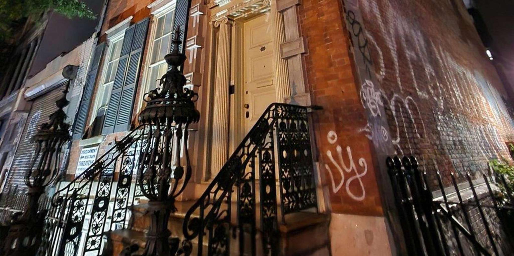 New York City Gangsters and Ghosts Walking Tour 2 hr - Image 6