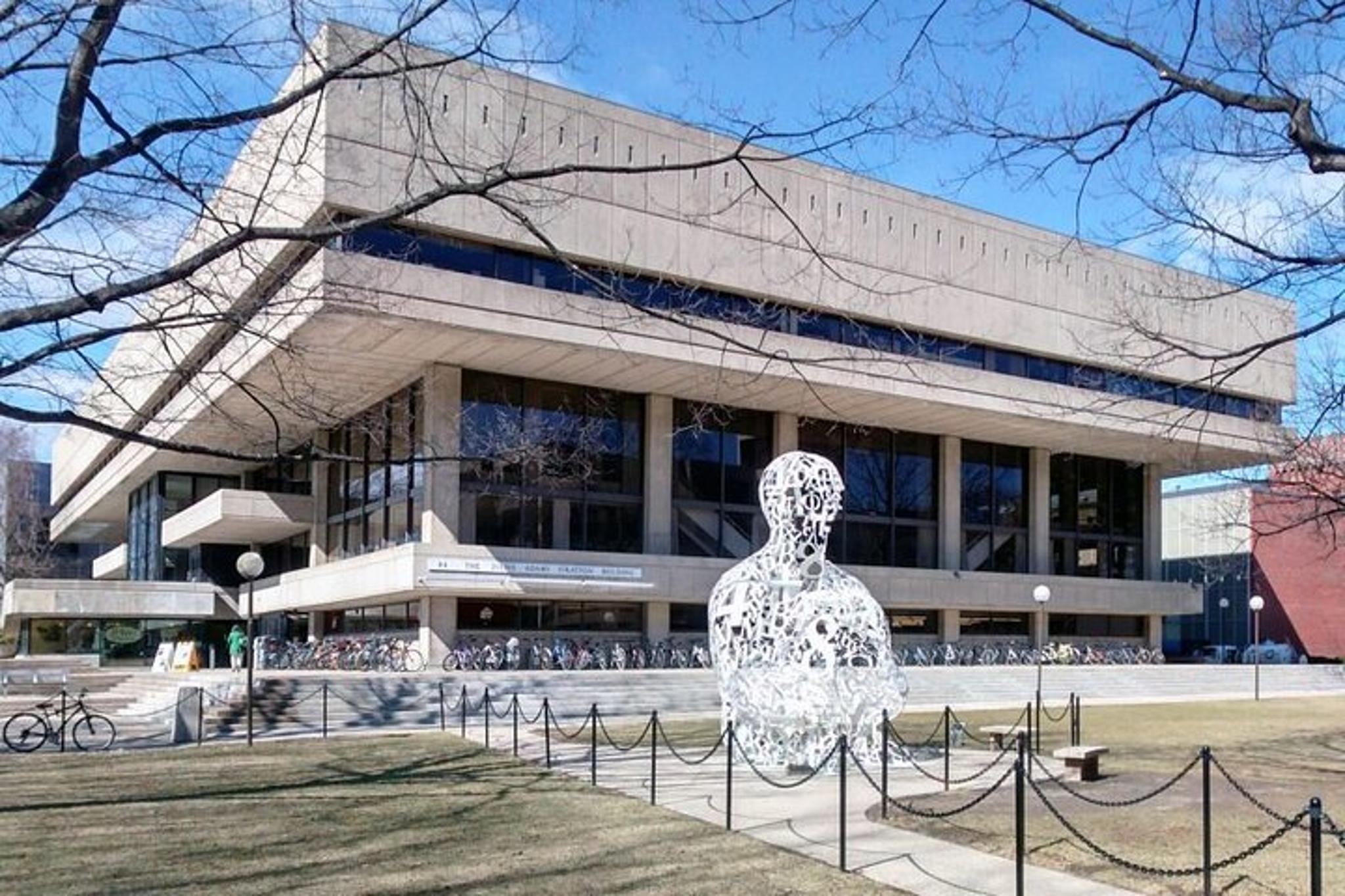 Cambridge University Tour of MIT and Harvard - Image 3