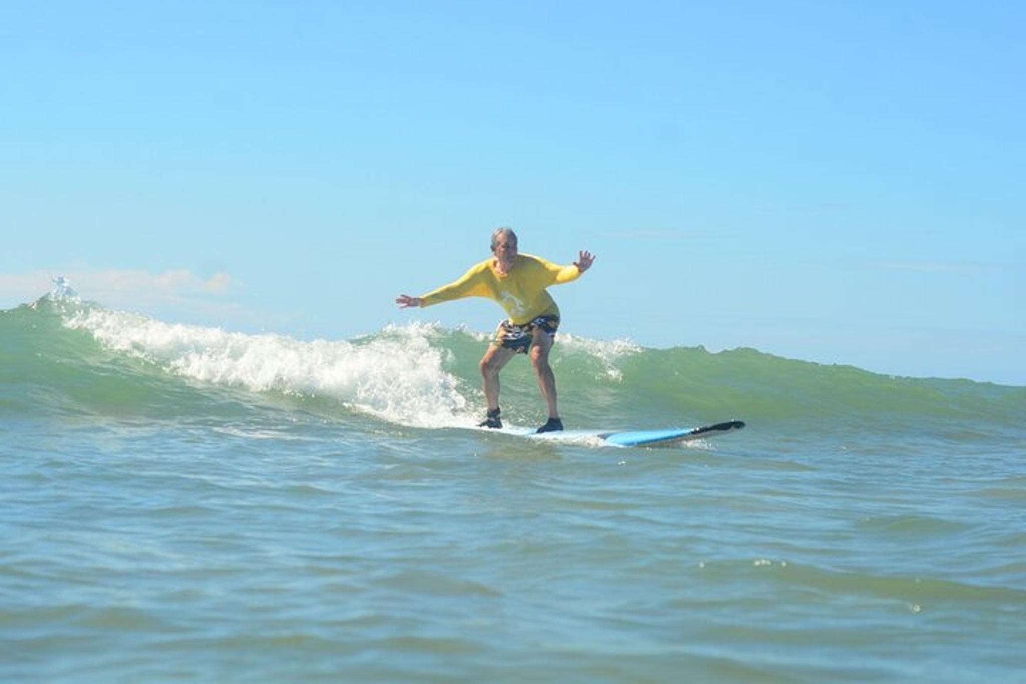 Maui Surf Lesson on South Shore - Image 4