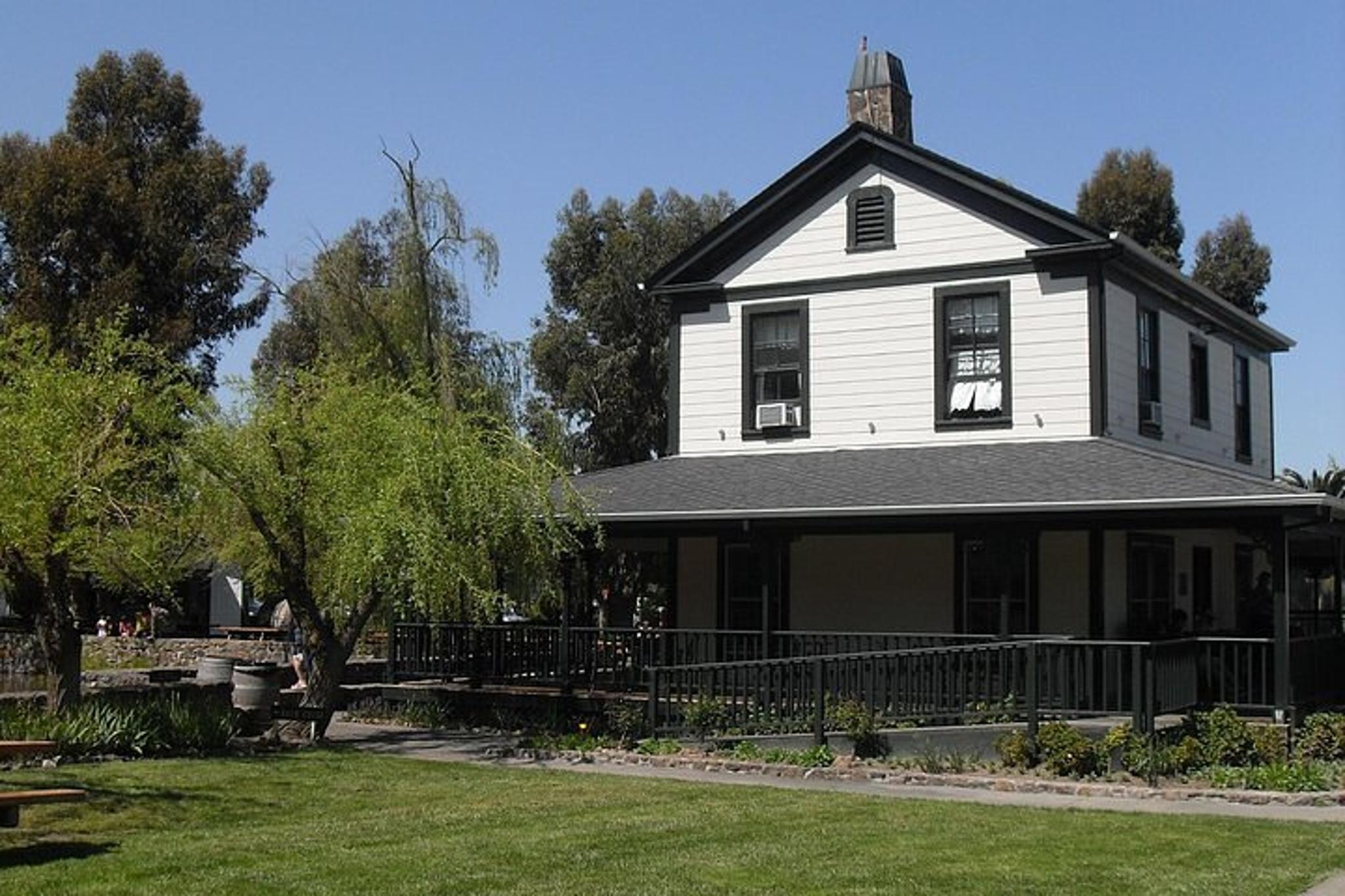 San Francisco Wine Tour with Hop-On Hop-Off Bus - Image 5