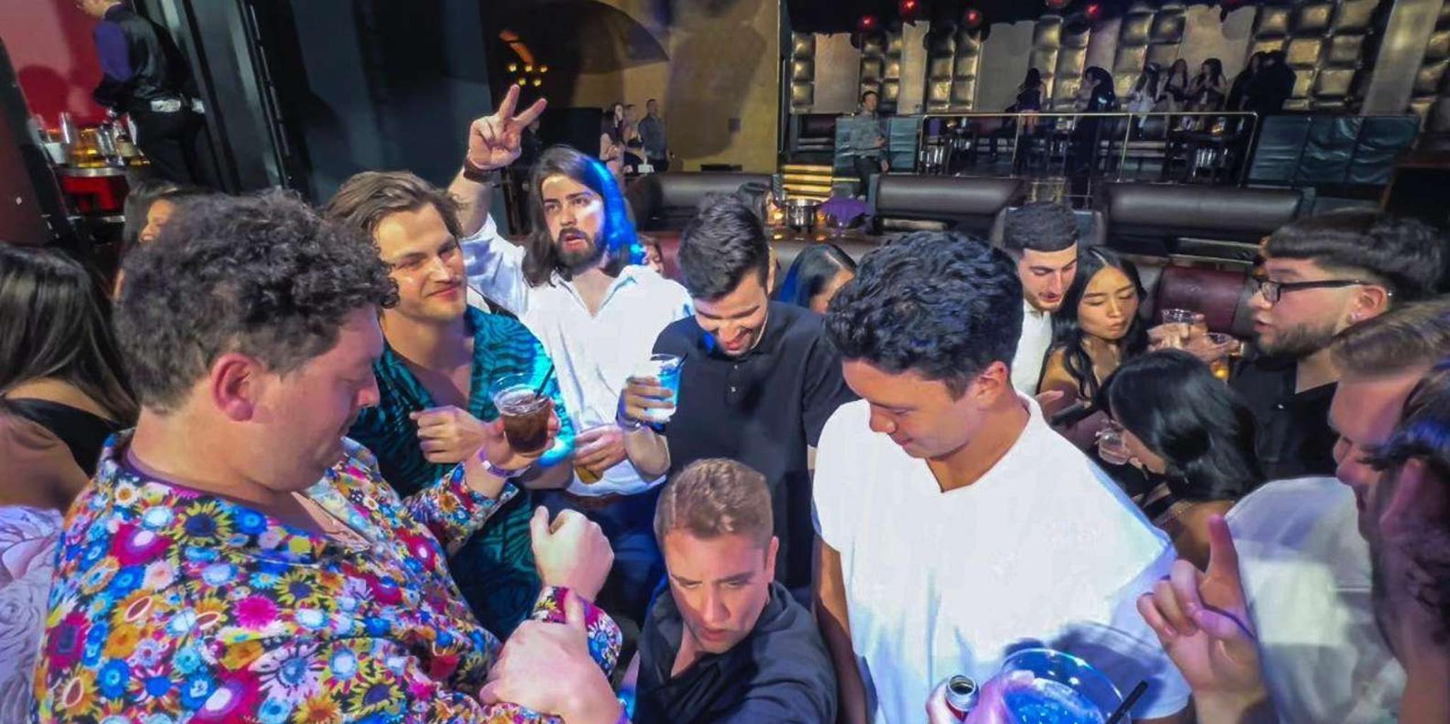 Las Vegas Nightclub Crawl with VIP Access - Image 5