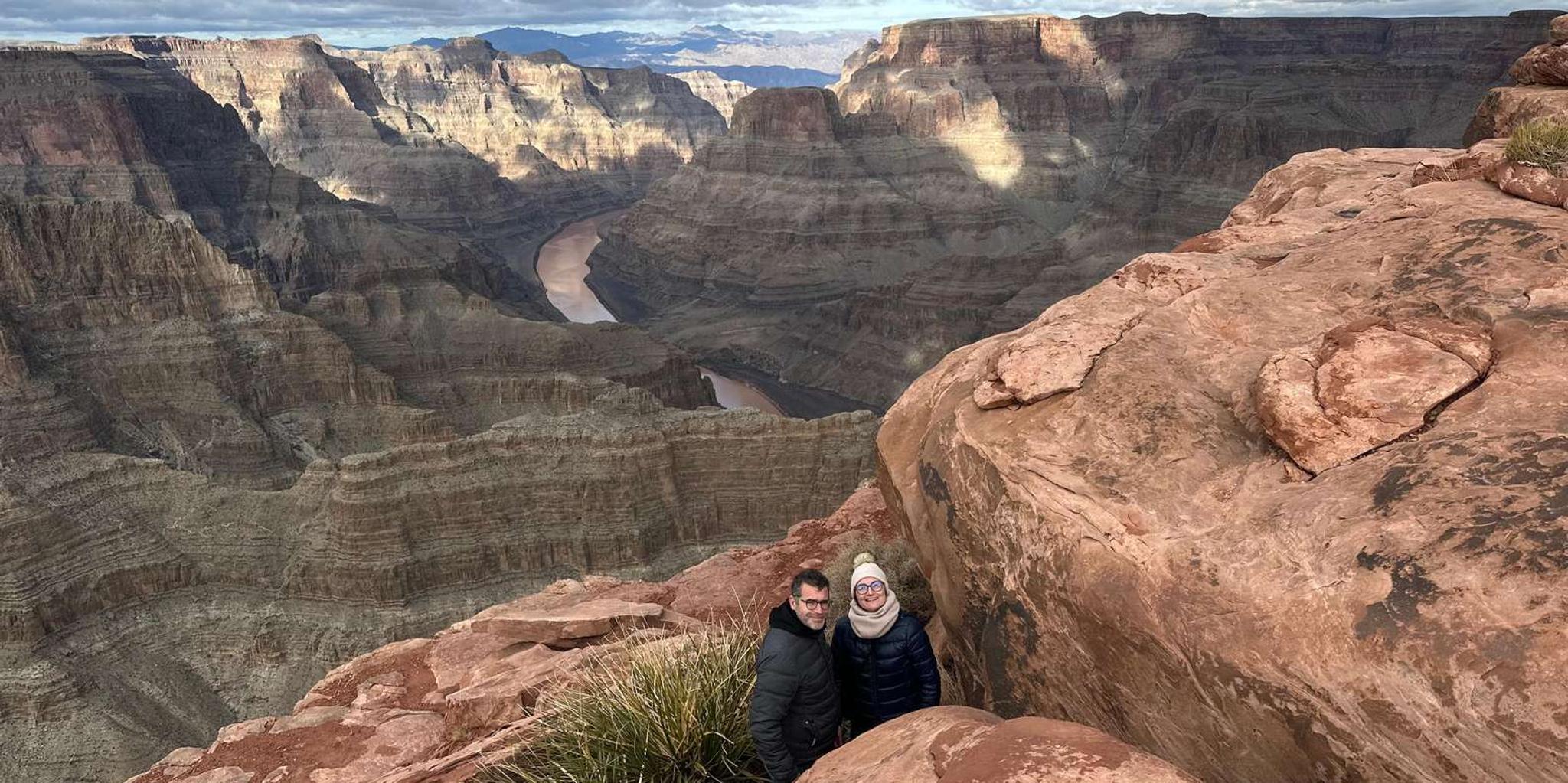 Las Vegas Grand Canyon, Hoover Dam & Joshua Tree Tour - Image 6