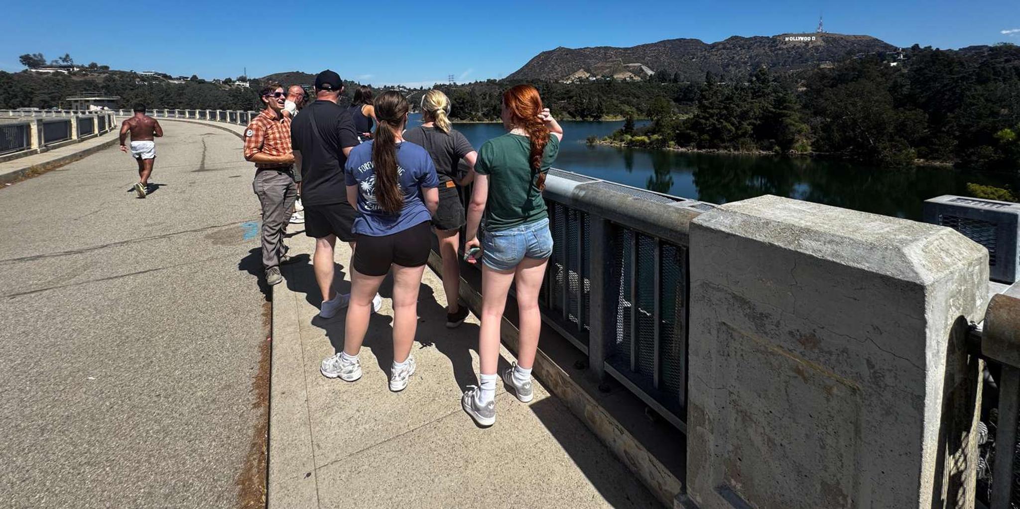Los Angeles Hollywood Sign Electric Bike Tour - Image 4