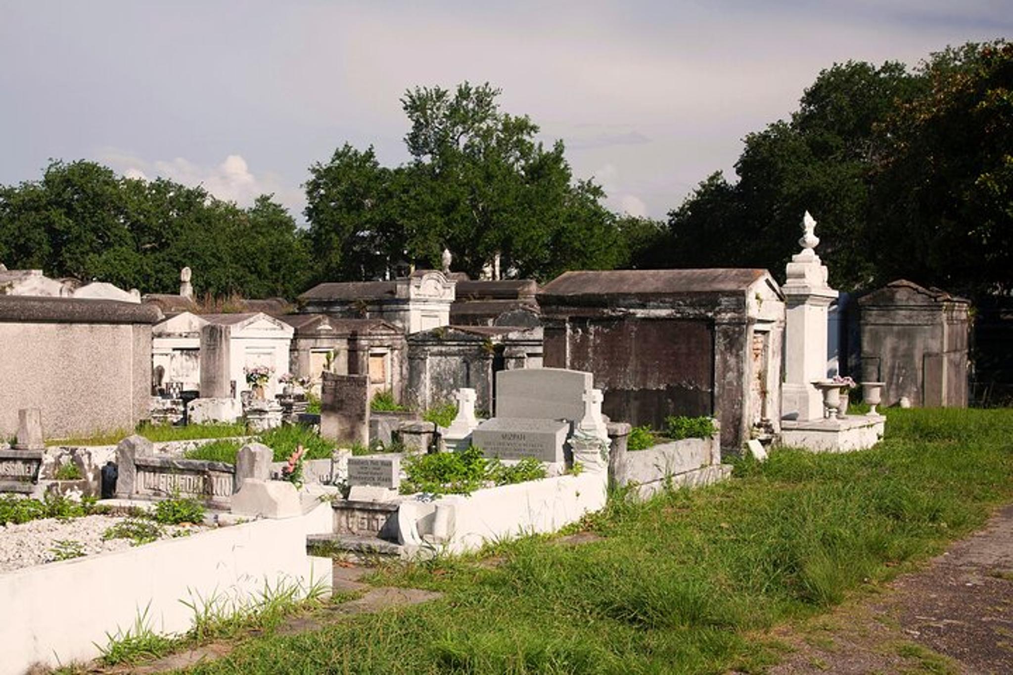 New Orleans Cemetery Audio Tour - Image 3