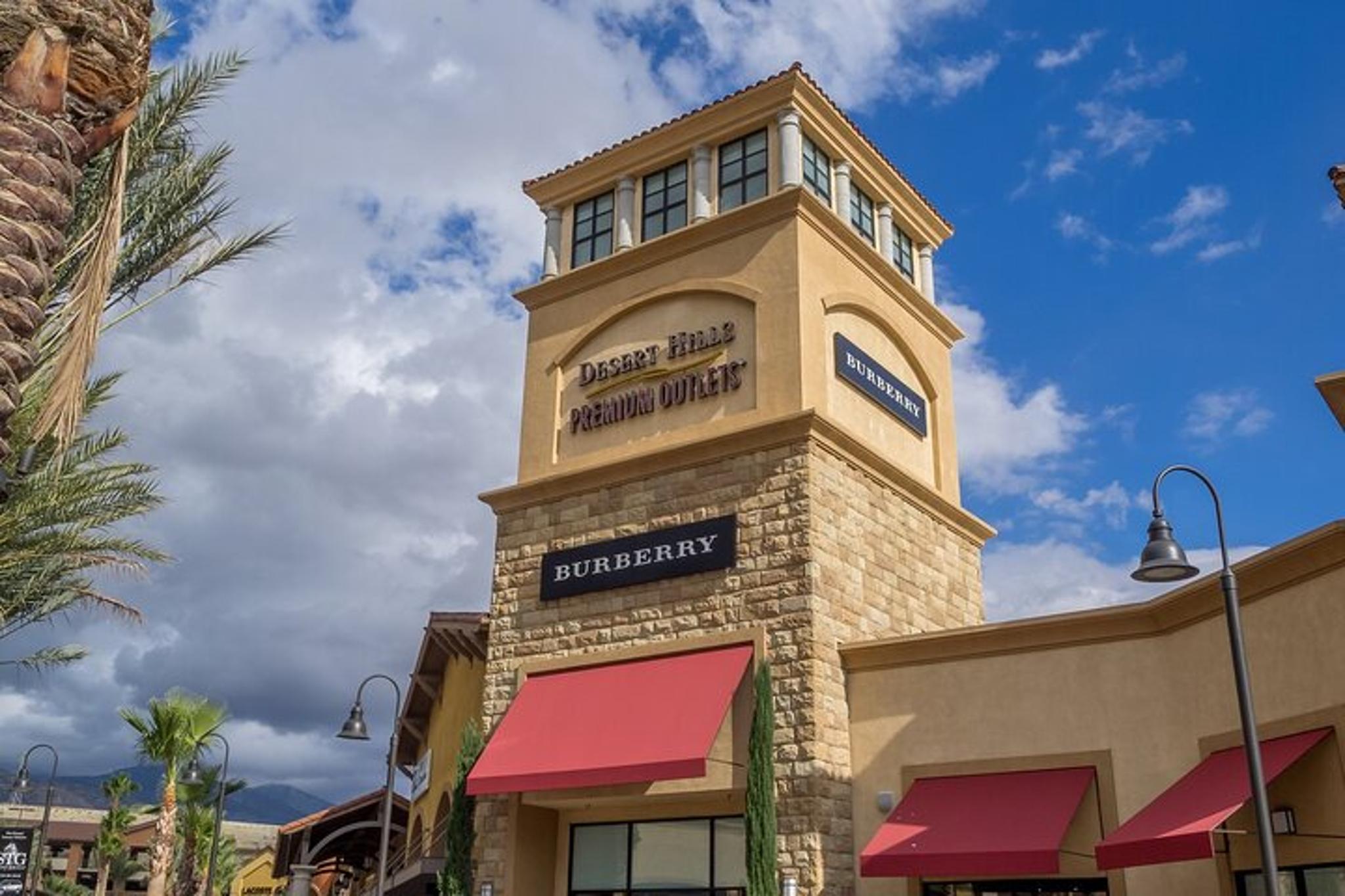 Palm Springs Shopping Tour to Desert Hills Outlets - Image 2