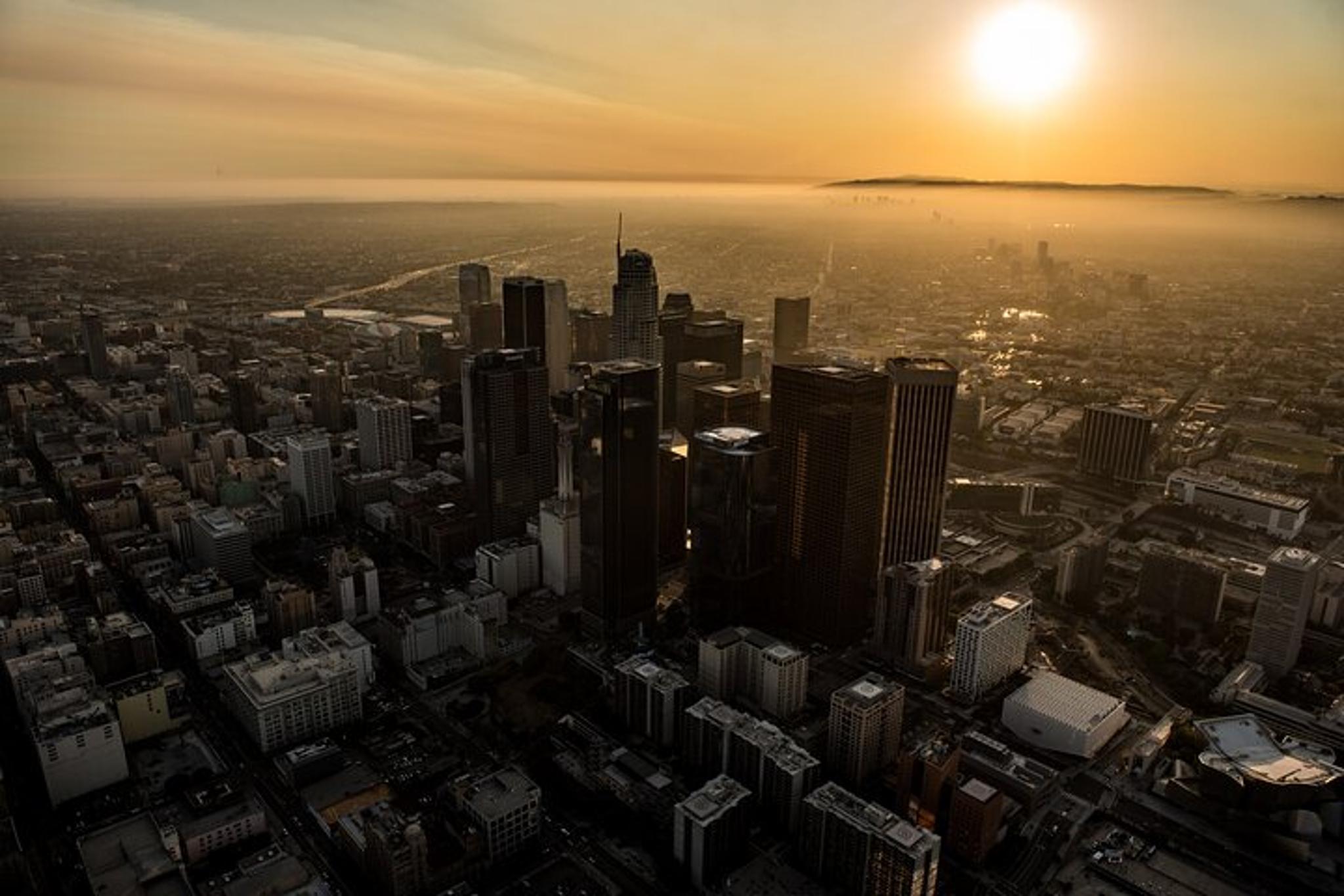Los Angeles Helicopter Tour at Sunset and Night - Image 5