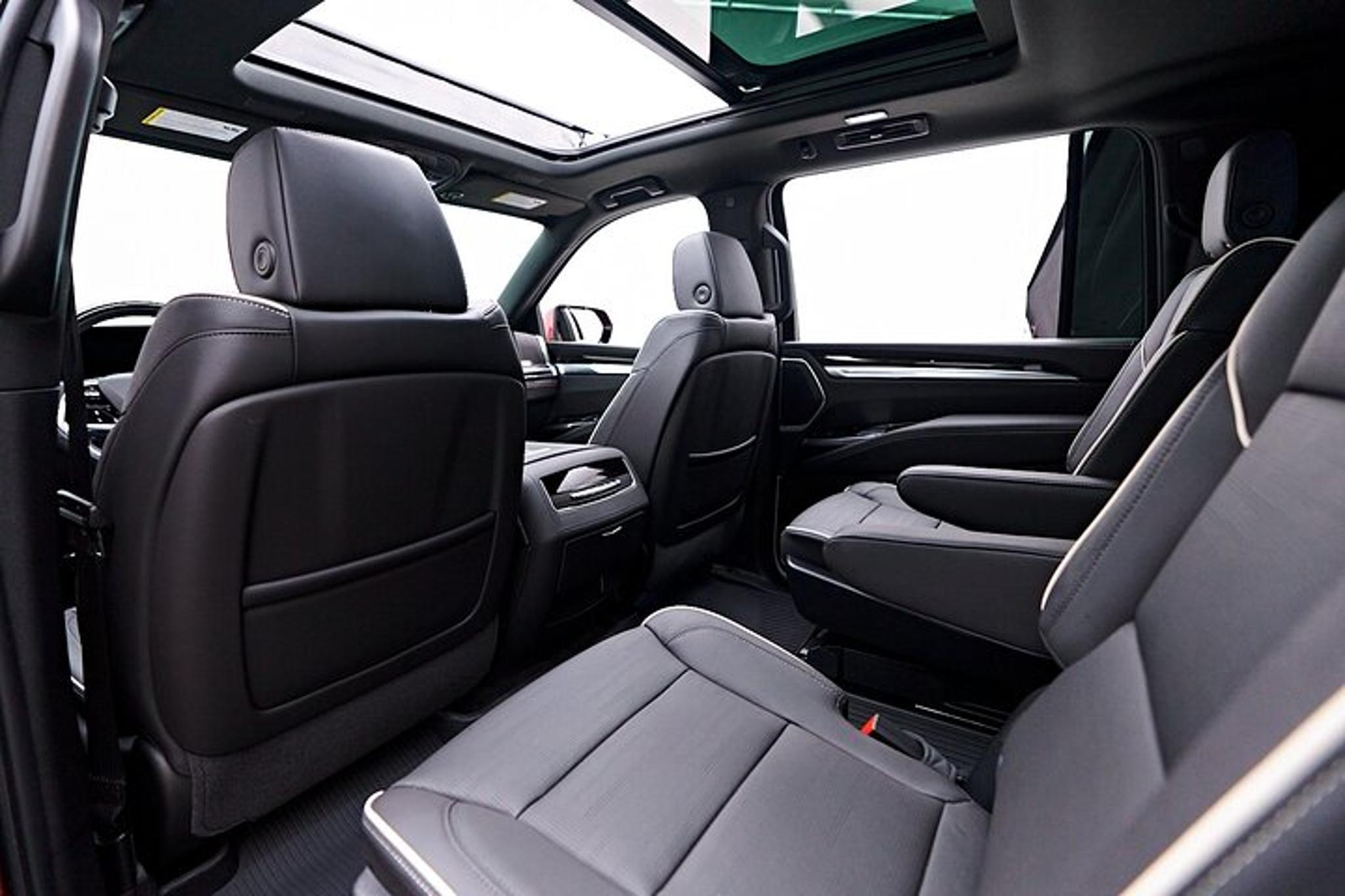 New York City Airport Arrival Transfer - Image 3