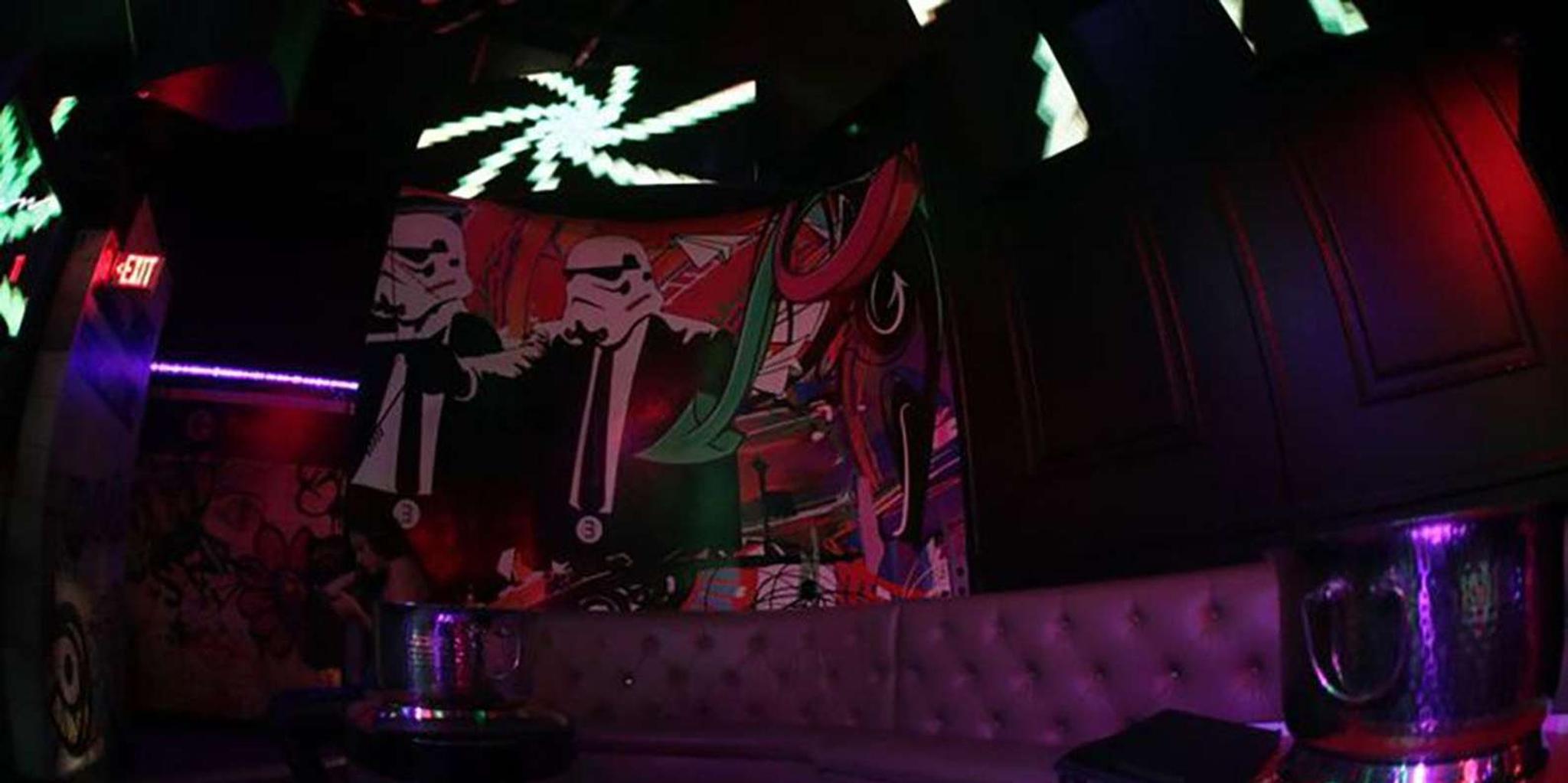 Miami Boat Party and Nightclub Experience - Image 5