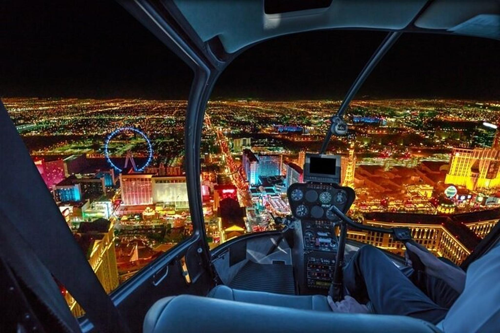 Las Vegas Night View Helicopter Tour 45 Min