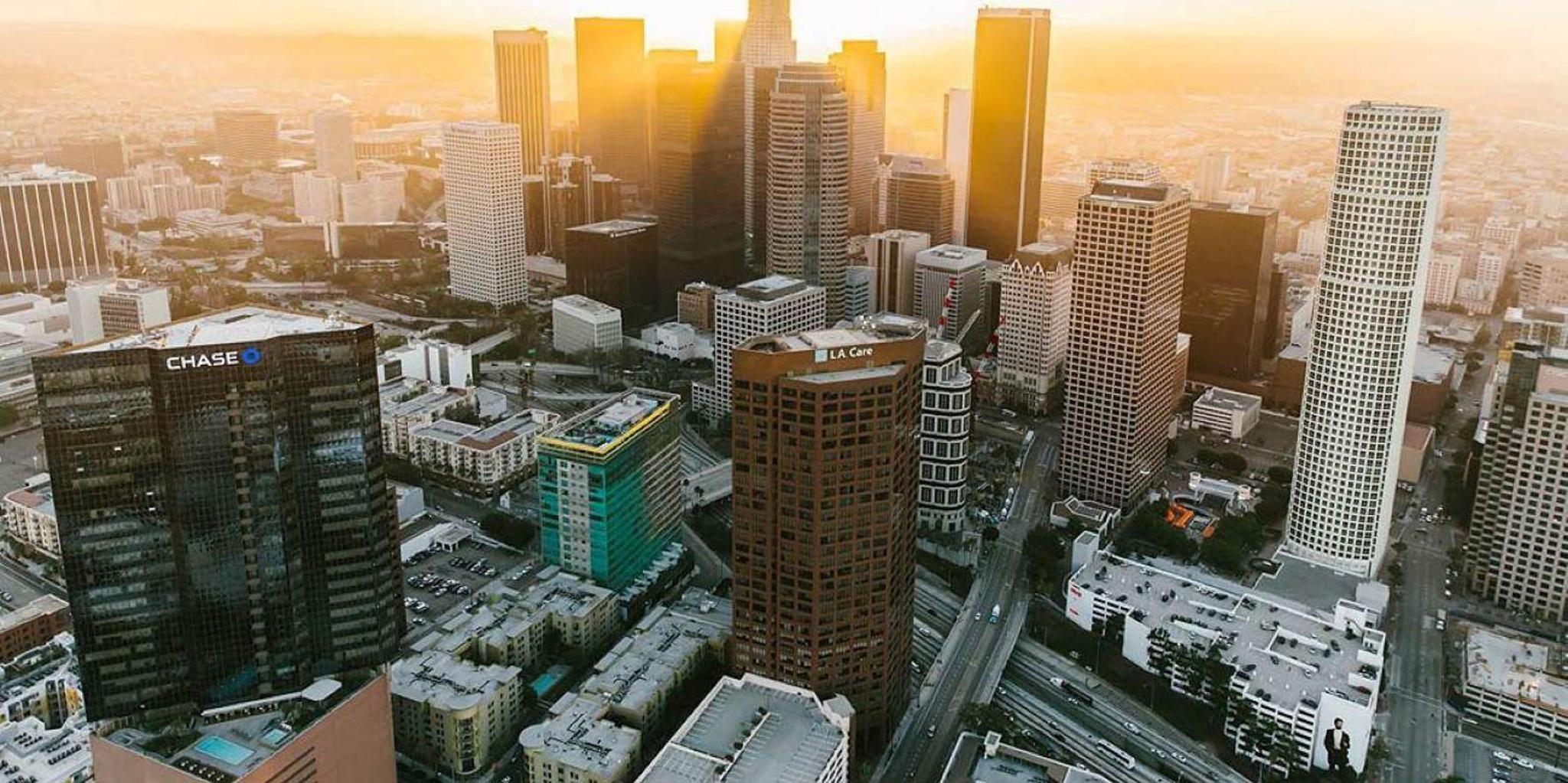 Los Angeles Downtown Helicopter Tour - Image 1