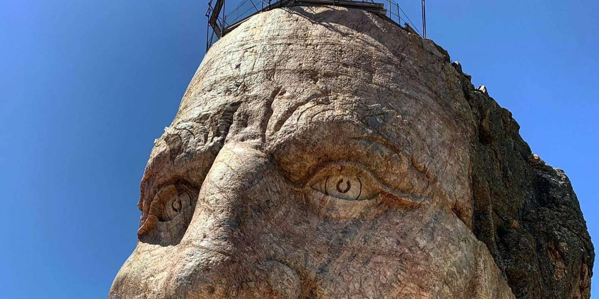 Mt Rushmore Monument Tour with Crazy Horse and Custer State Park
