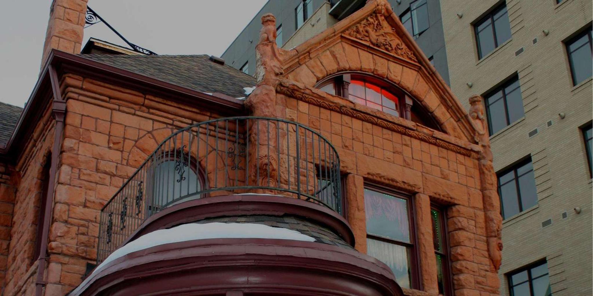 Denver Ghost Tour: Gaslights, Graves, & Gold - Image 5