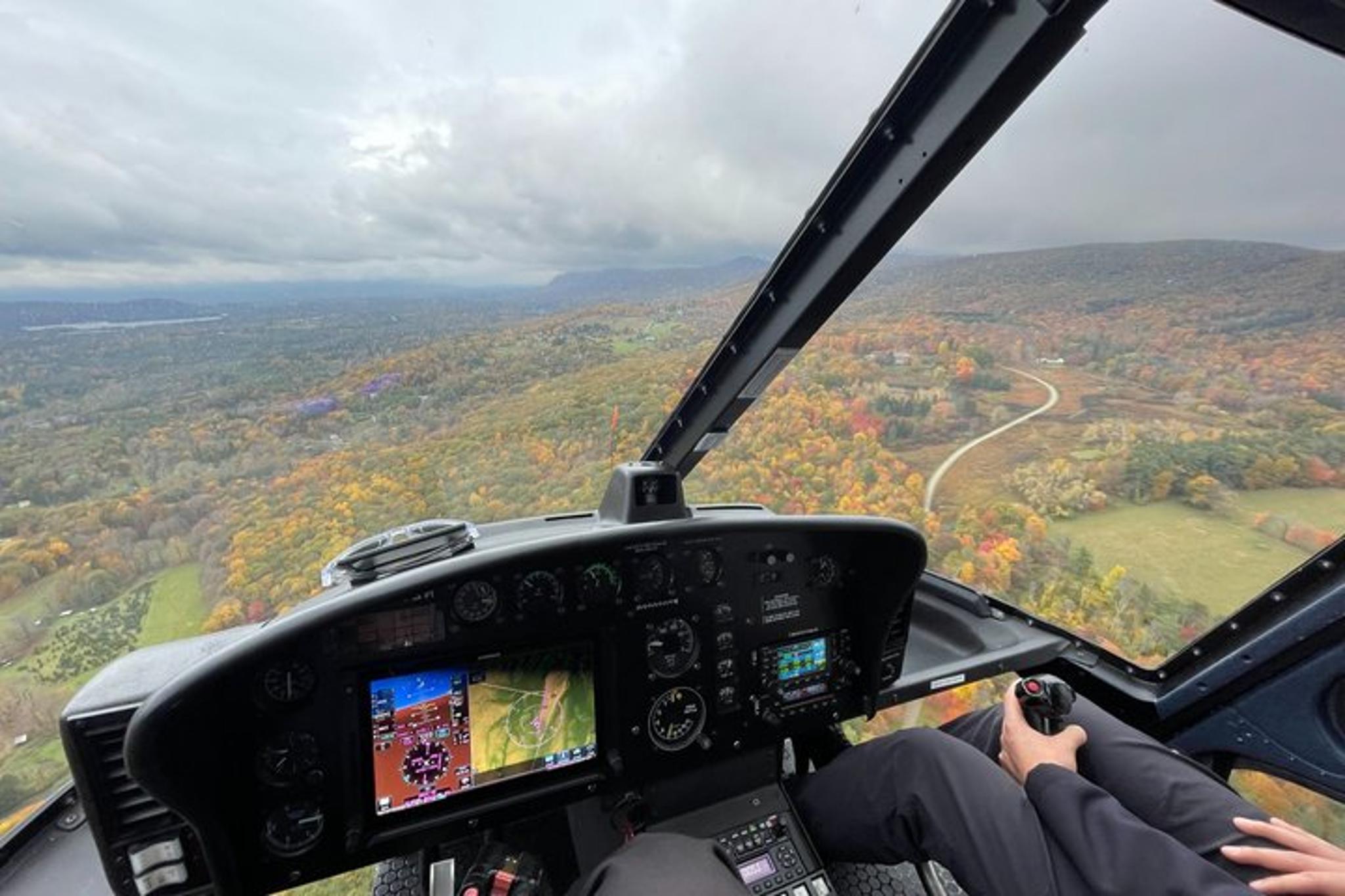 Westchester Fall Foliage Helicopter Tour - Image 2