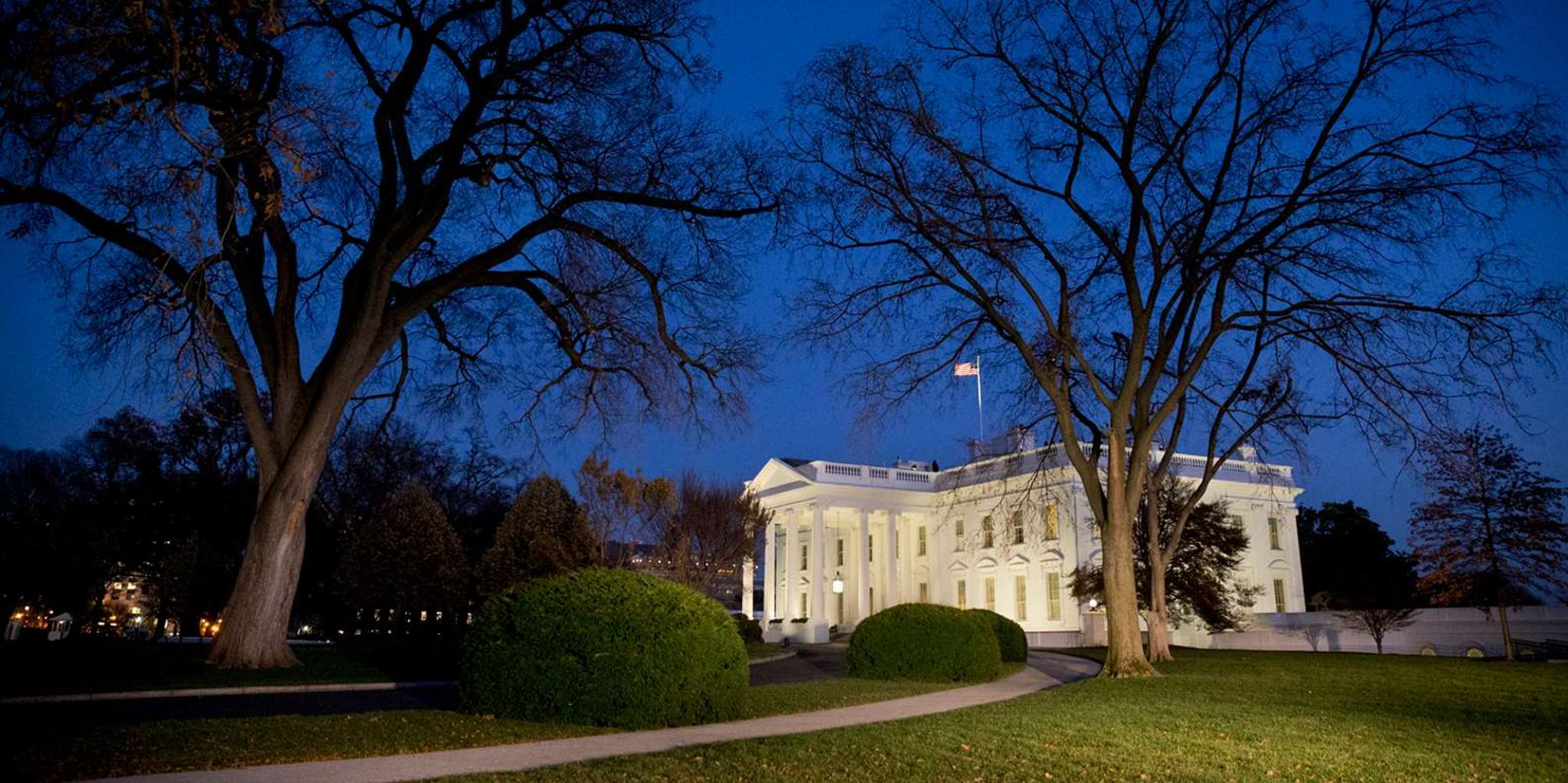 Washington DC Night Tour of National Mall - Image 3