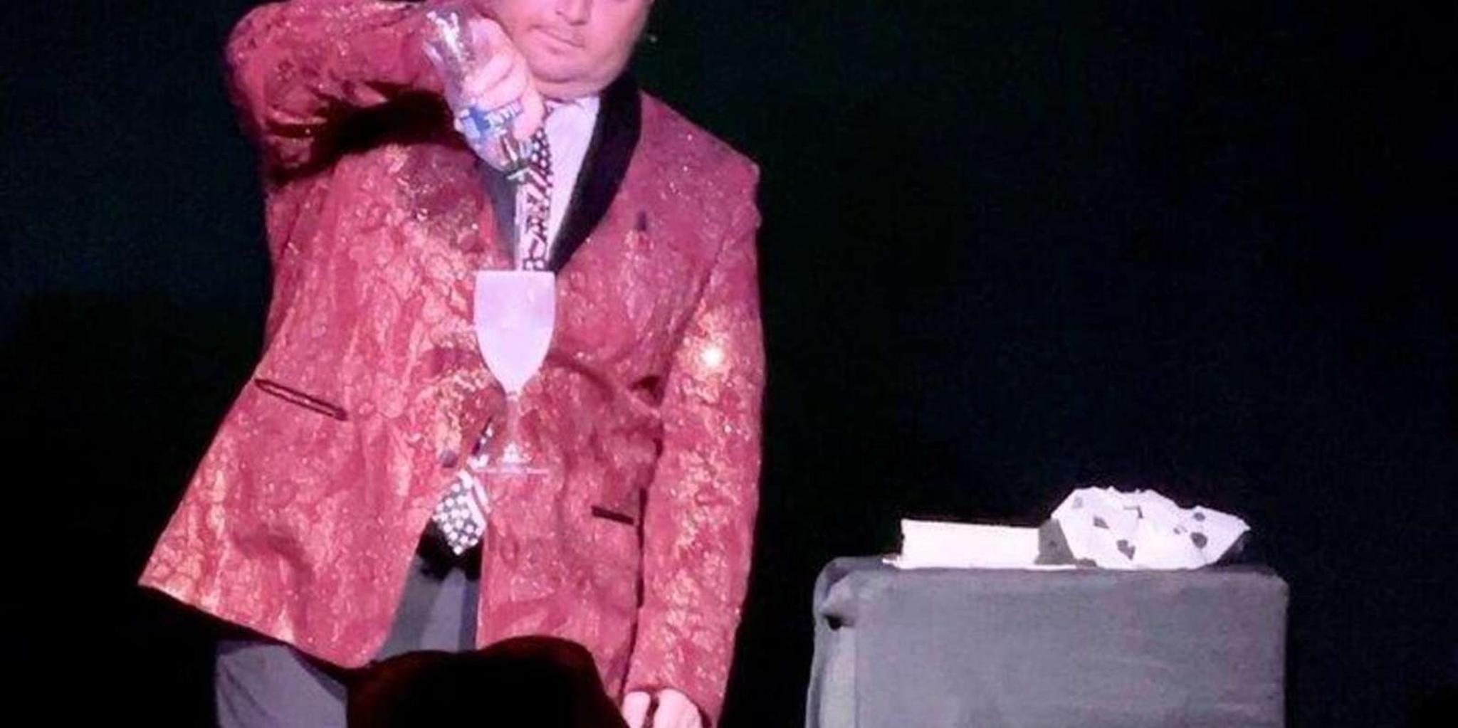 Pigeon Forge Magic Show with Steven Best 1.5 hr - Image 4