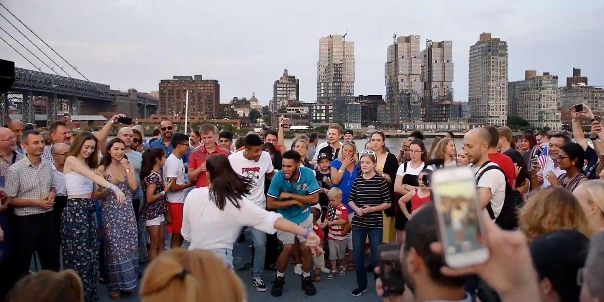New York City 4th of July Fireworks Cruise - Image 5