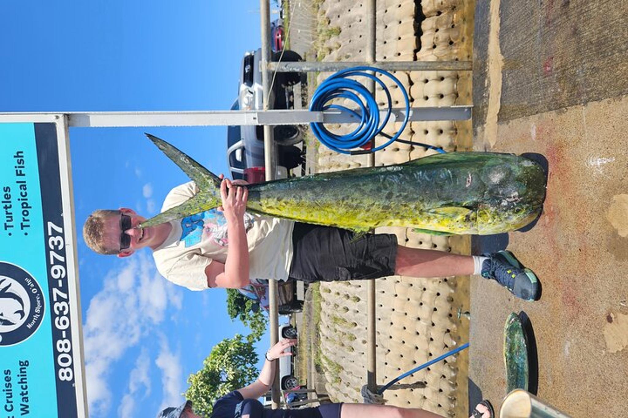 Oahu Deep Sea Fishing - Image 4