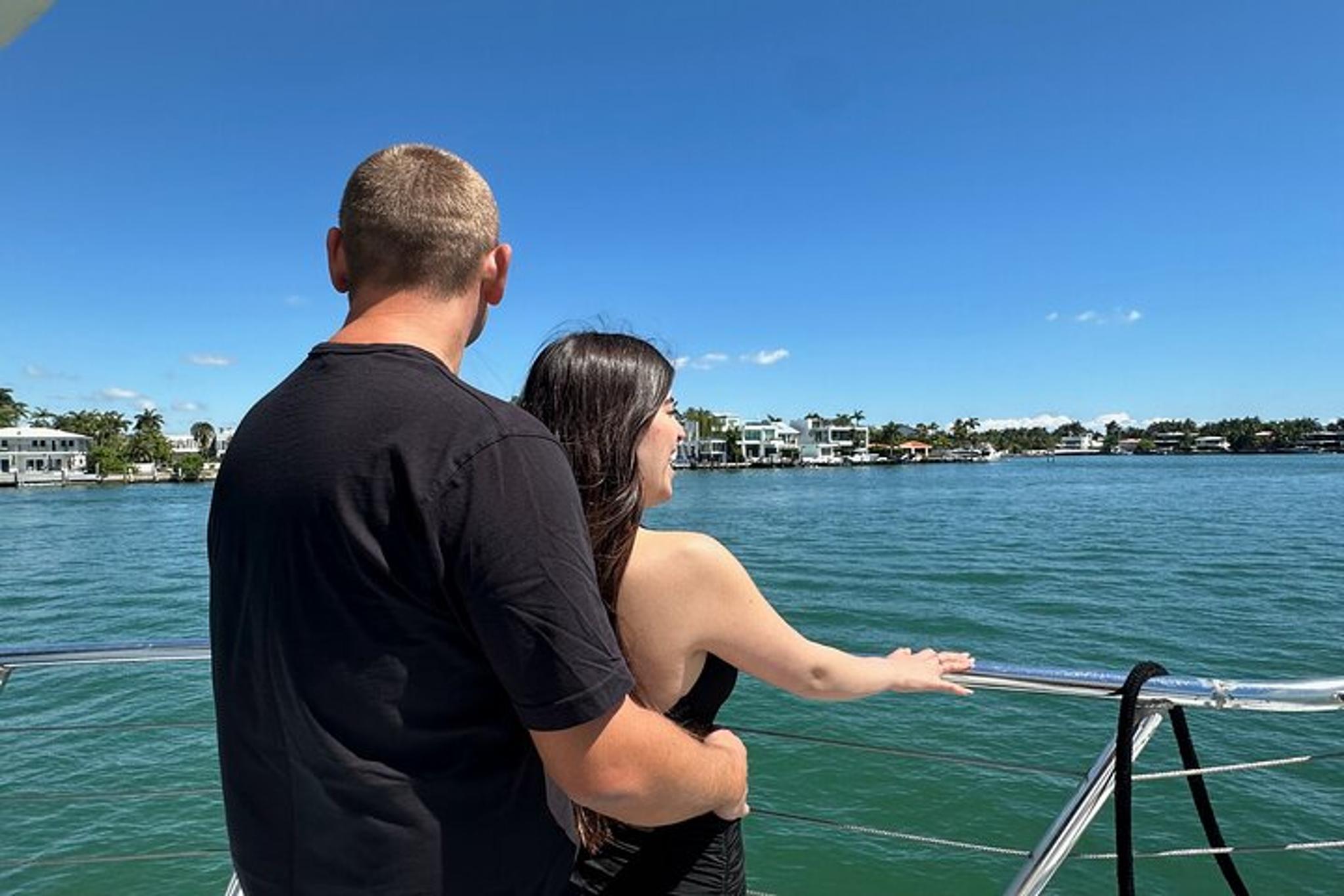Miami Party Boat & Millionaire Homes Cruise - Image 6