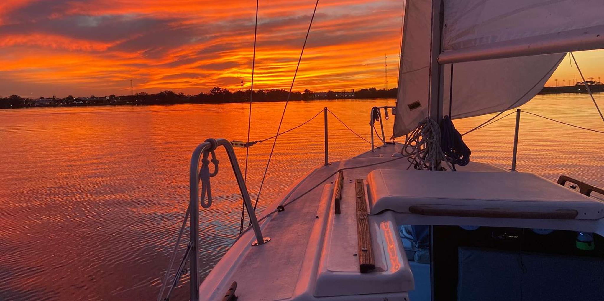 Orlando Sunset Sailing Tour on Lake Fairview - Image 5