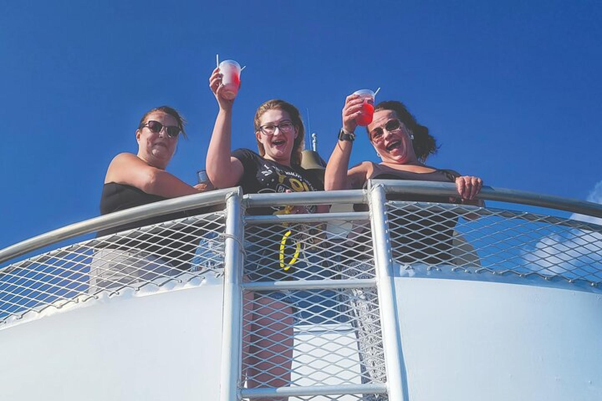 Newport Cocktail Cruise aboard Coastal Queen 75 min - Image 2