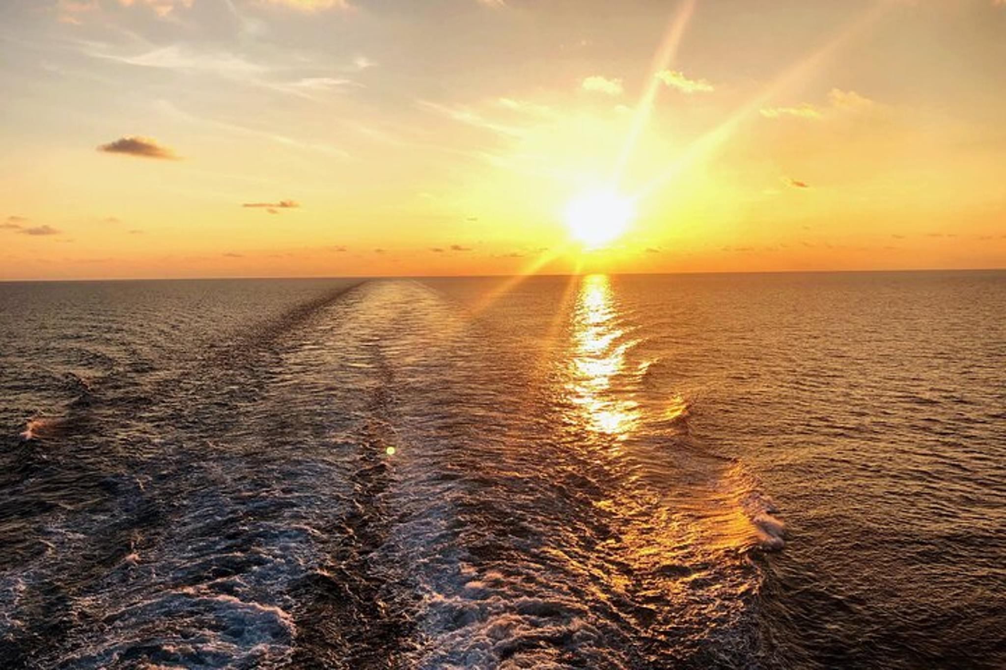 Fort Walton Beach Sunset and Fireworks Cruise - Image 5
