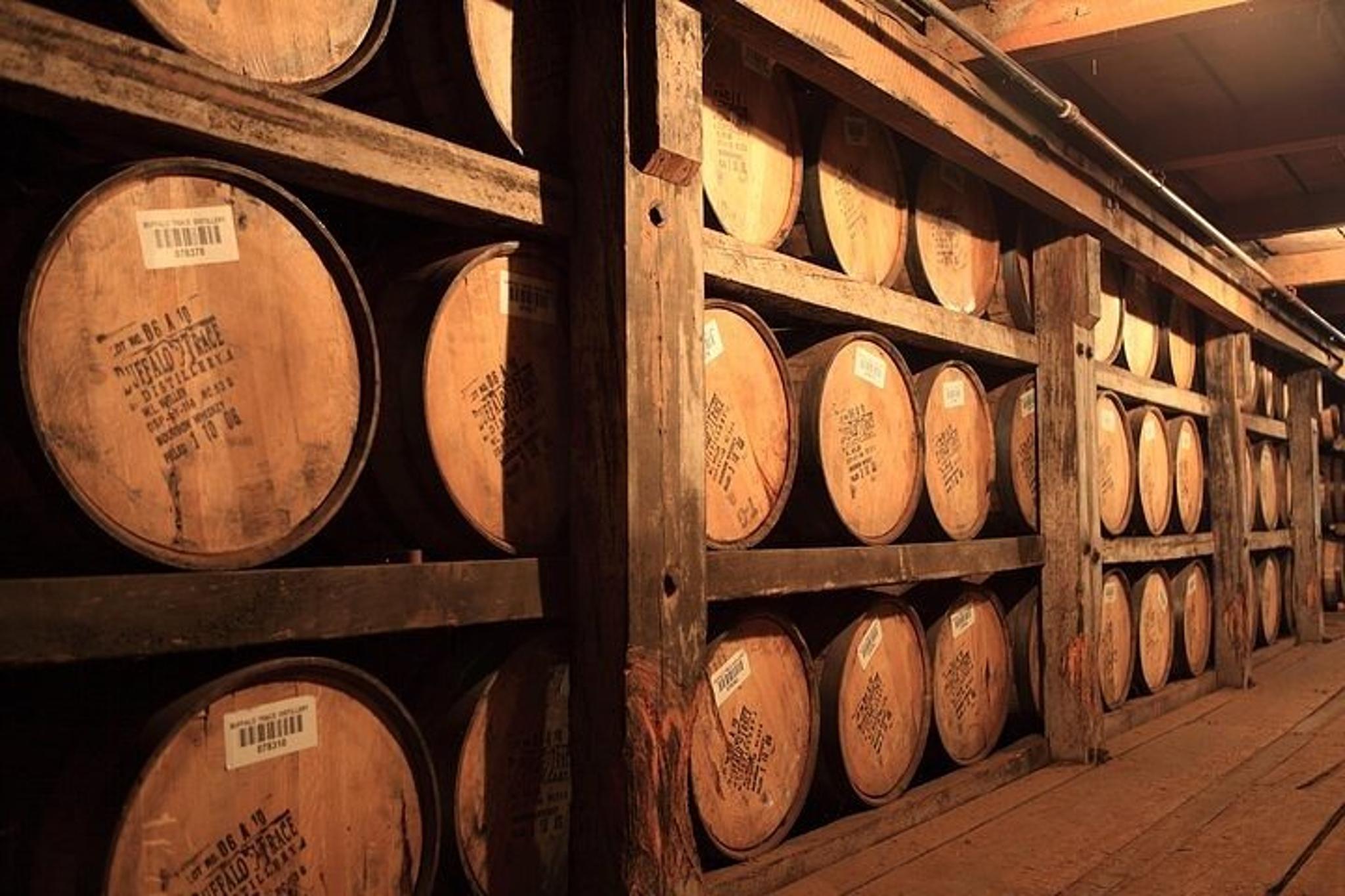 Louisville Bourbon Distillery Tour - Image 2