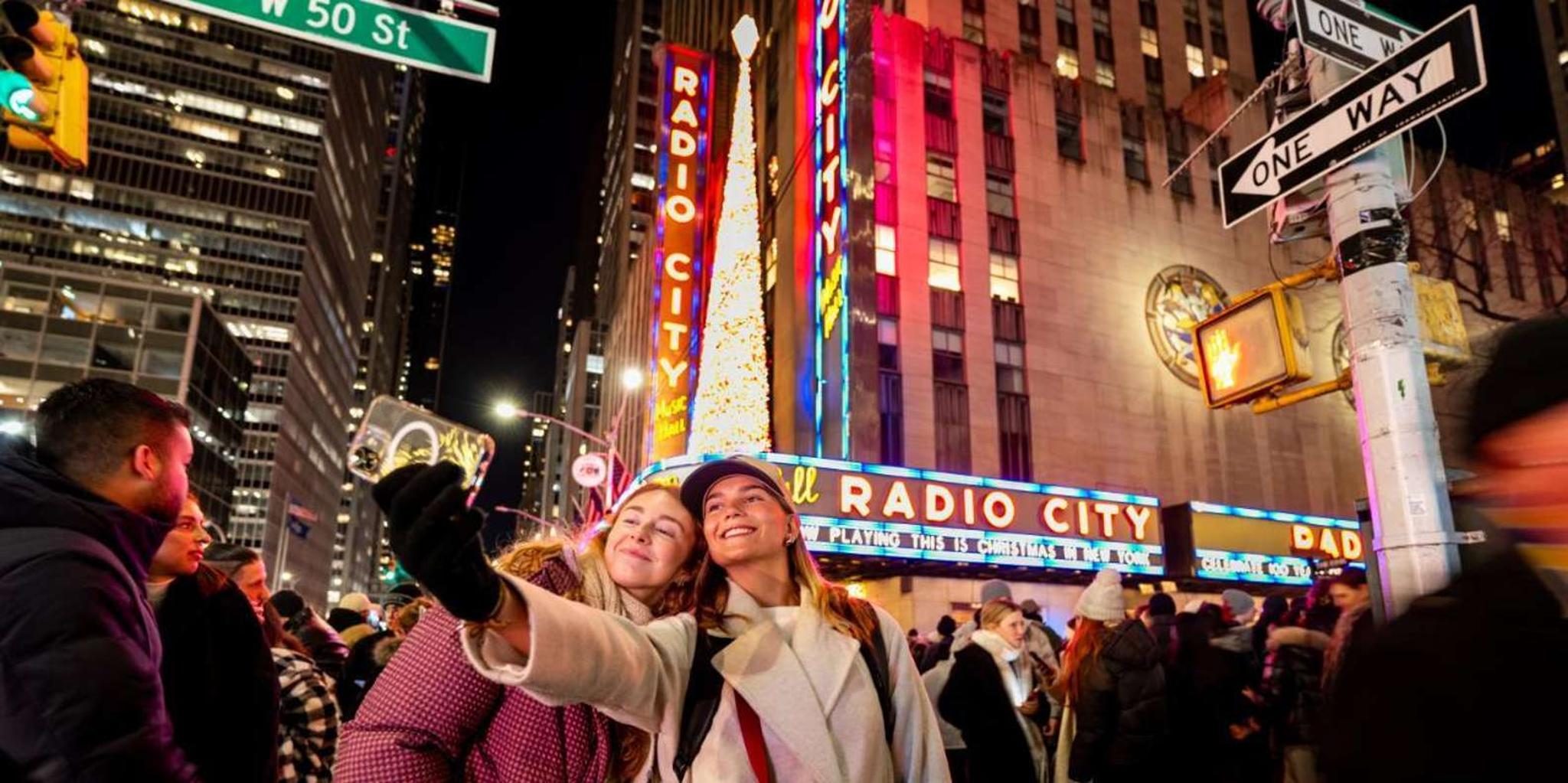 New York City Holiday Tour with Empire State